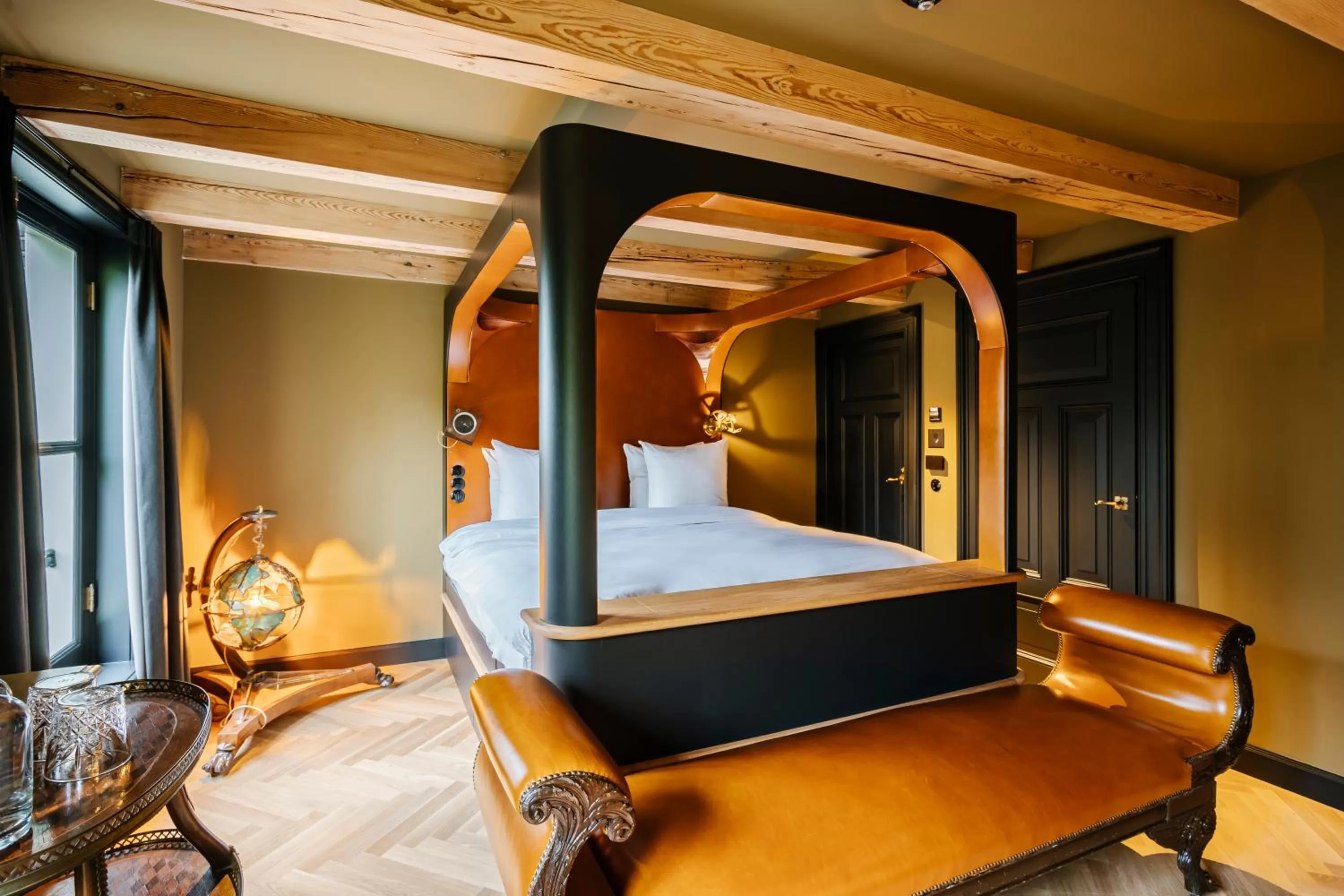 Bed in Boutique Hotel The Noblemen