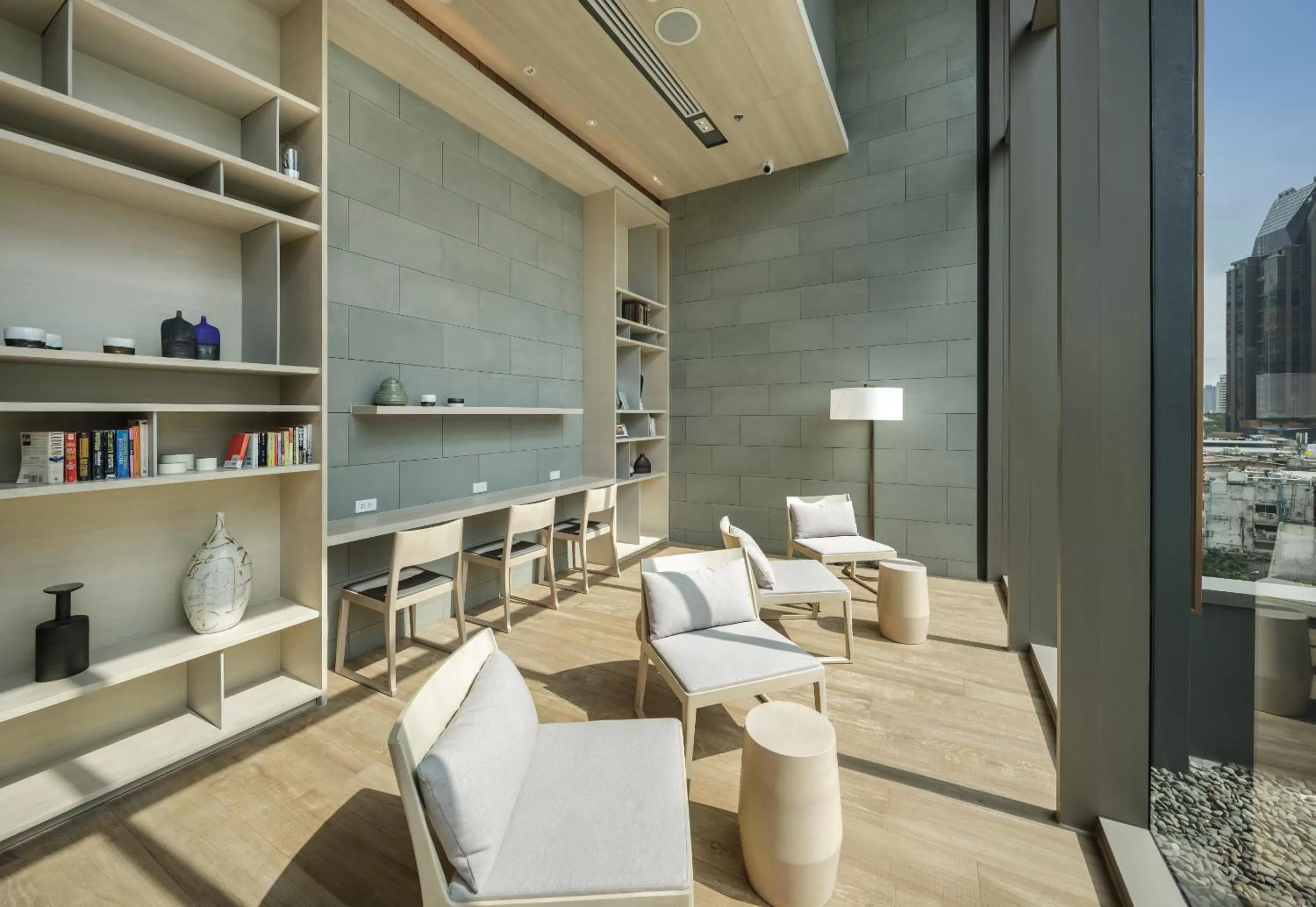 Library in Oakwood Suites Bangkok