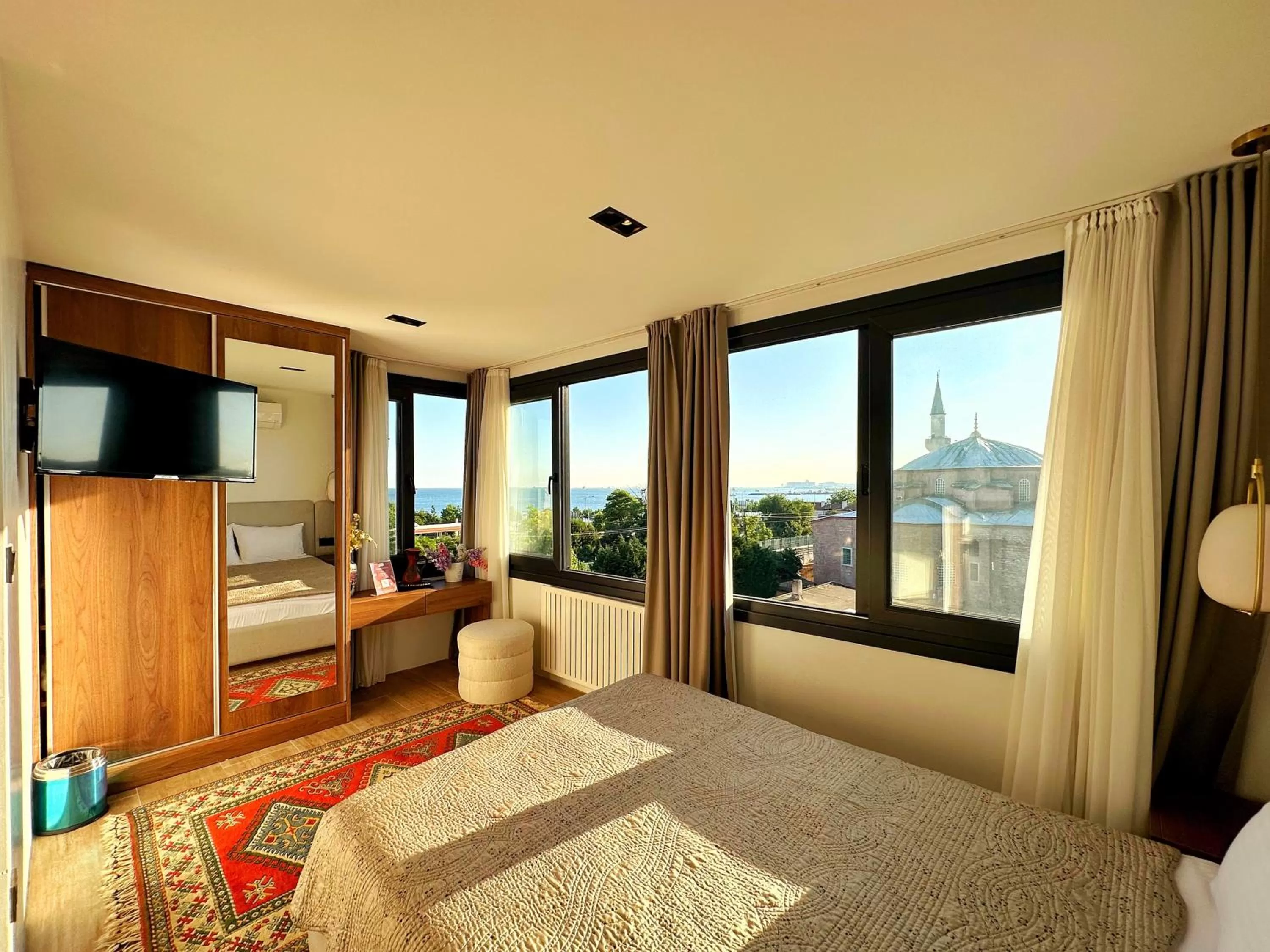 Natural landscape, Bed in Sultan Pier Hotel