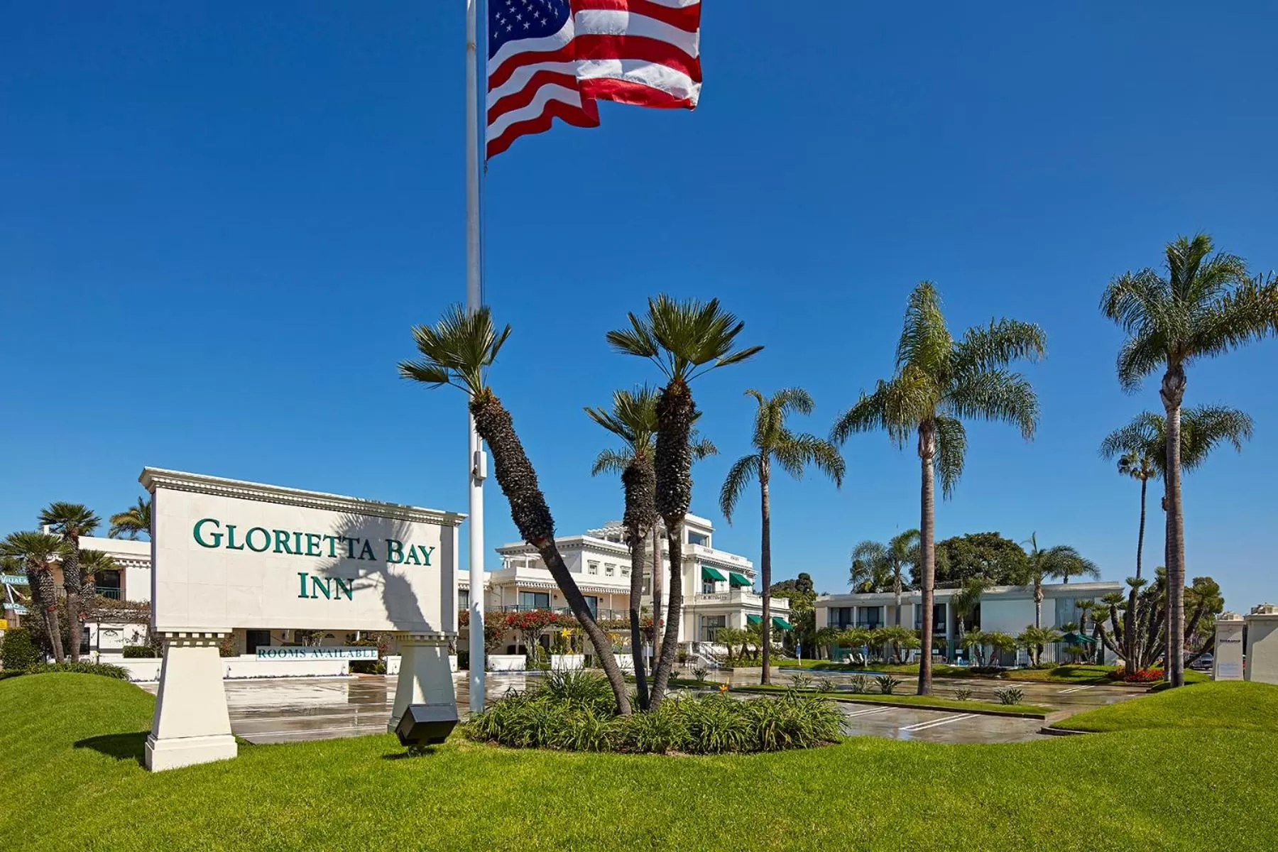 Property building in Glorietta Bay Inn