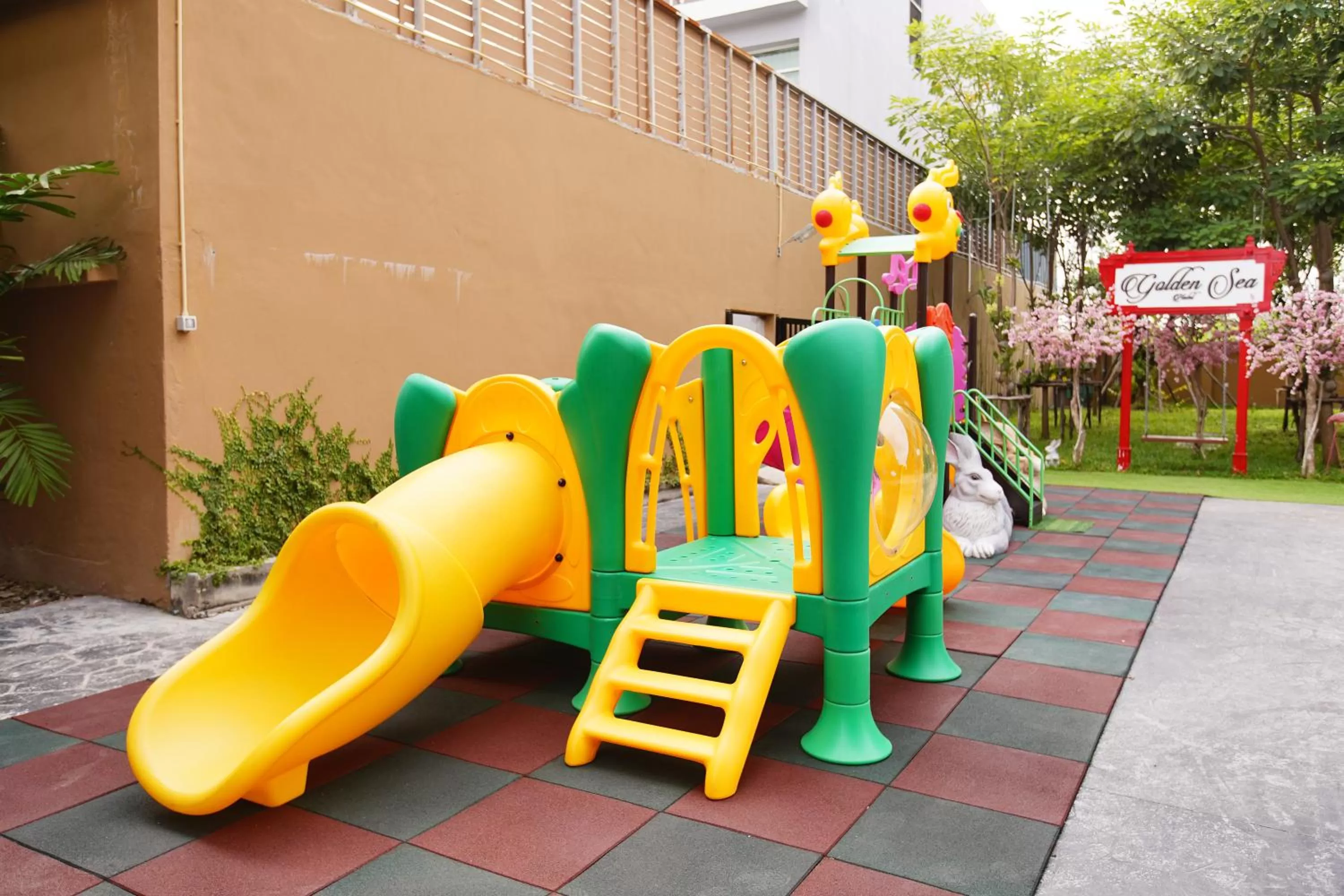 Children play ground in Golden Sea Hua Hin - SHA Extra Plus