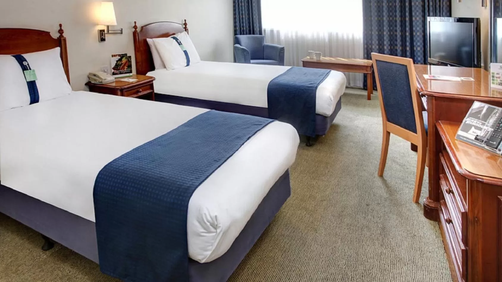 Bedroom, Bed in Holiday Inn Maidstone-Sevenoaks by IHG