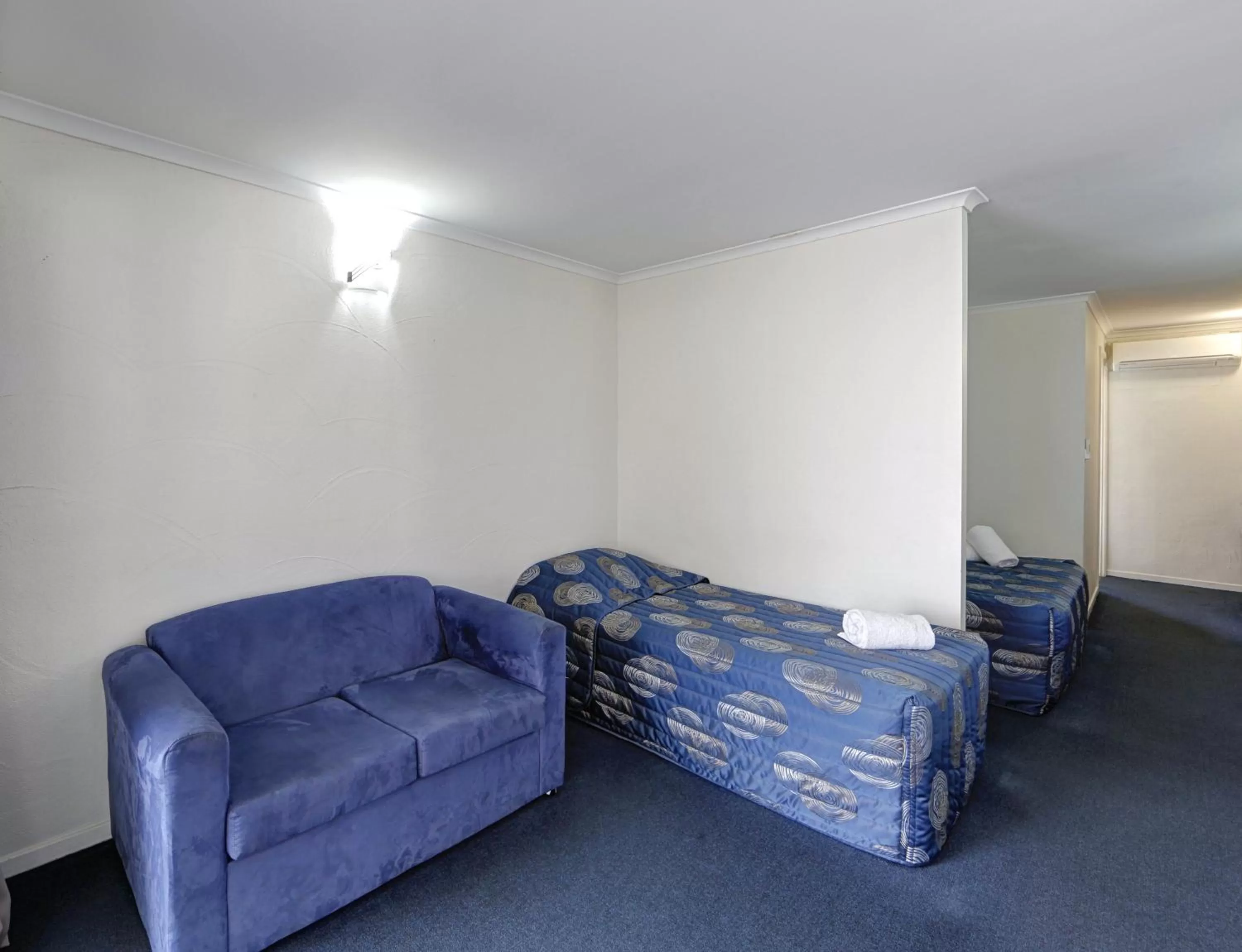 Bedroom in Alexandra Park Motor Inn