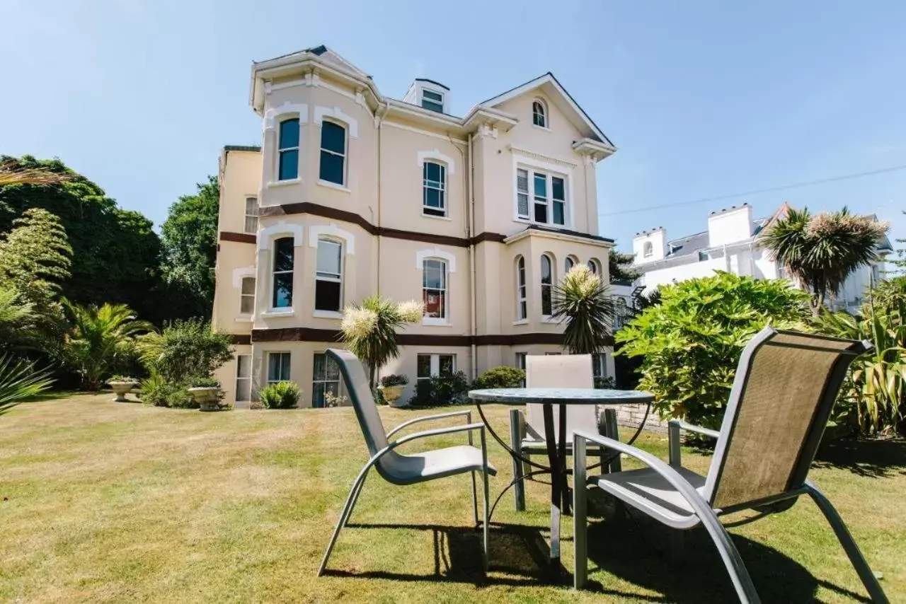 Other, Property Building in No5 Durley Road - Contemporary rooms and suites - no food available Other, Property Building in No5 Durley Road - Contemporary rooms and suites - no food available
