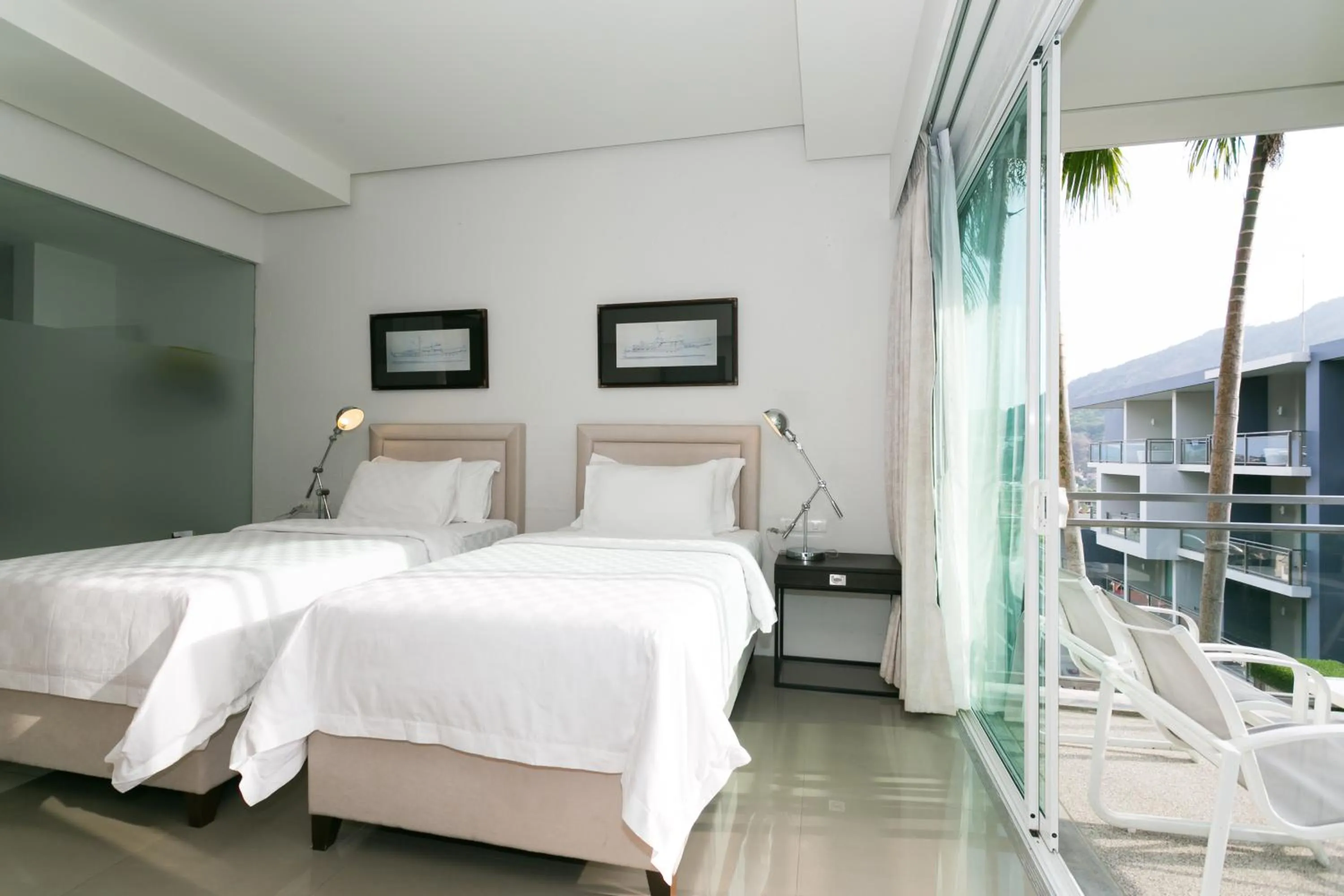 Balcony/Terrace, Bed in Sugar Palm Grand Hillside - SHA Plus