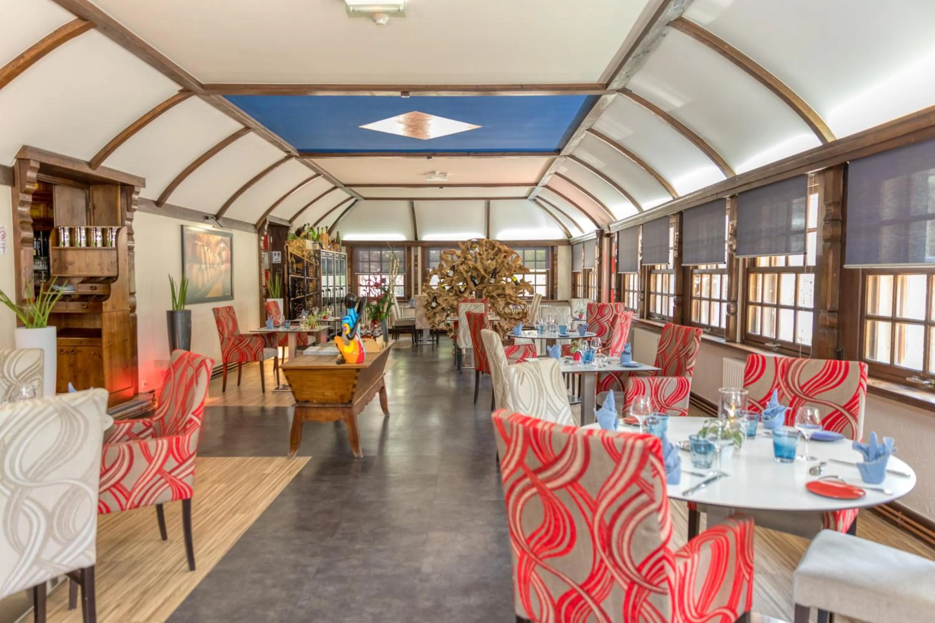 Restaurant/places to eat in La Commanderie de Champarey