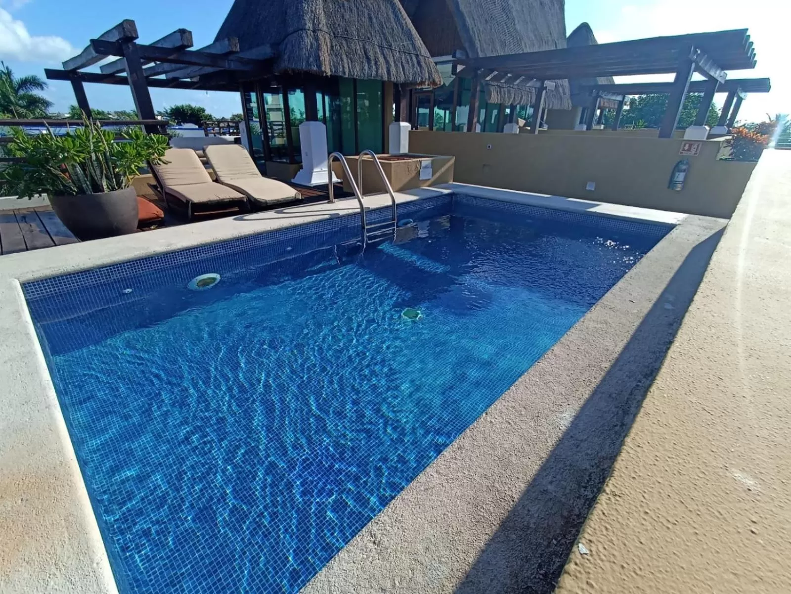 Swimming pool in Pueblito Escondido by Mistik Vacation Rentals