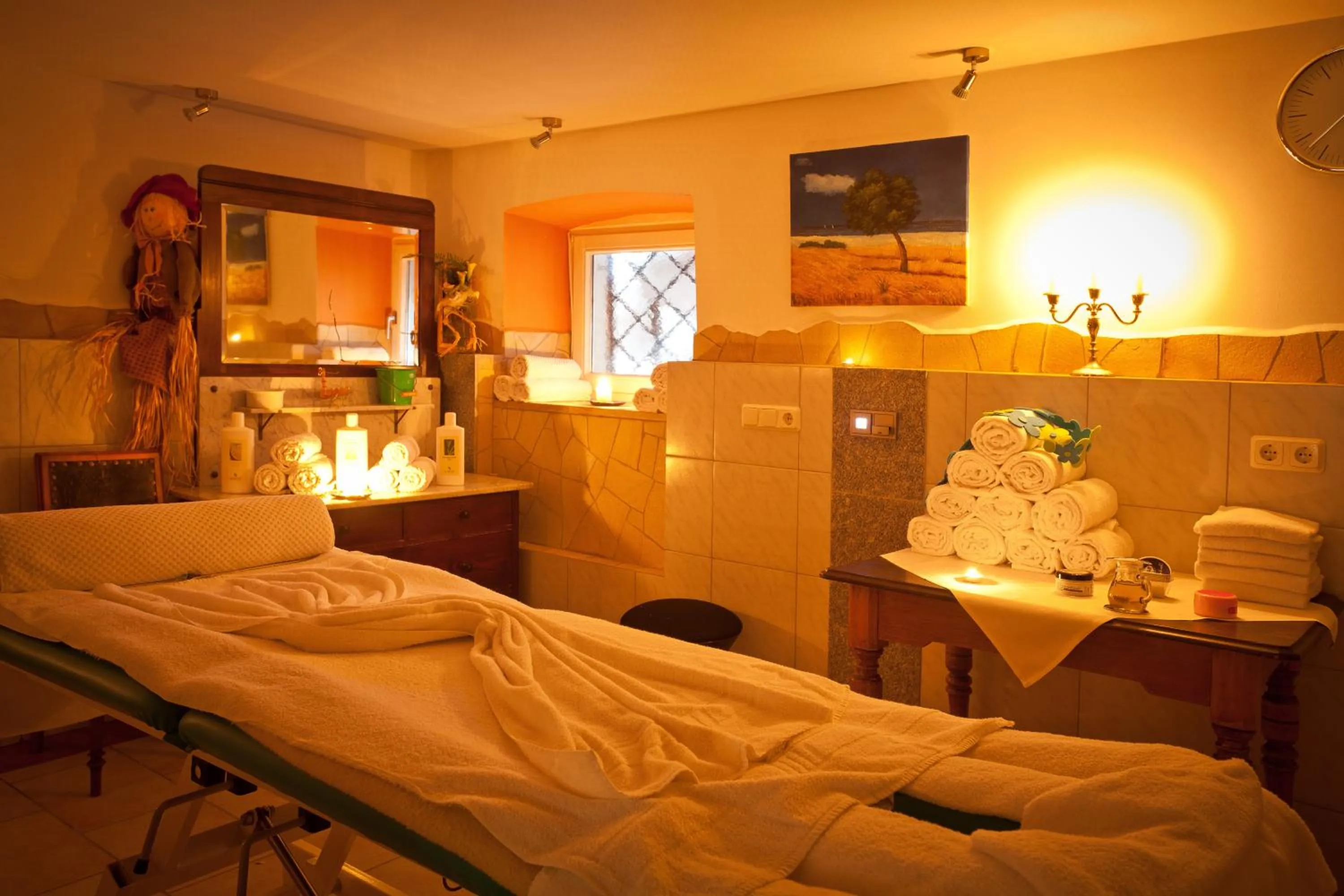 Massage, Bed in Resort Hotel Seebauer Gut Wildbad