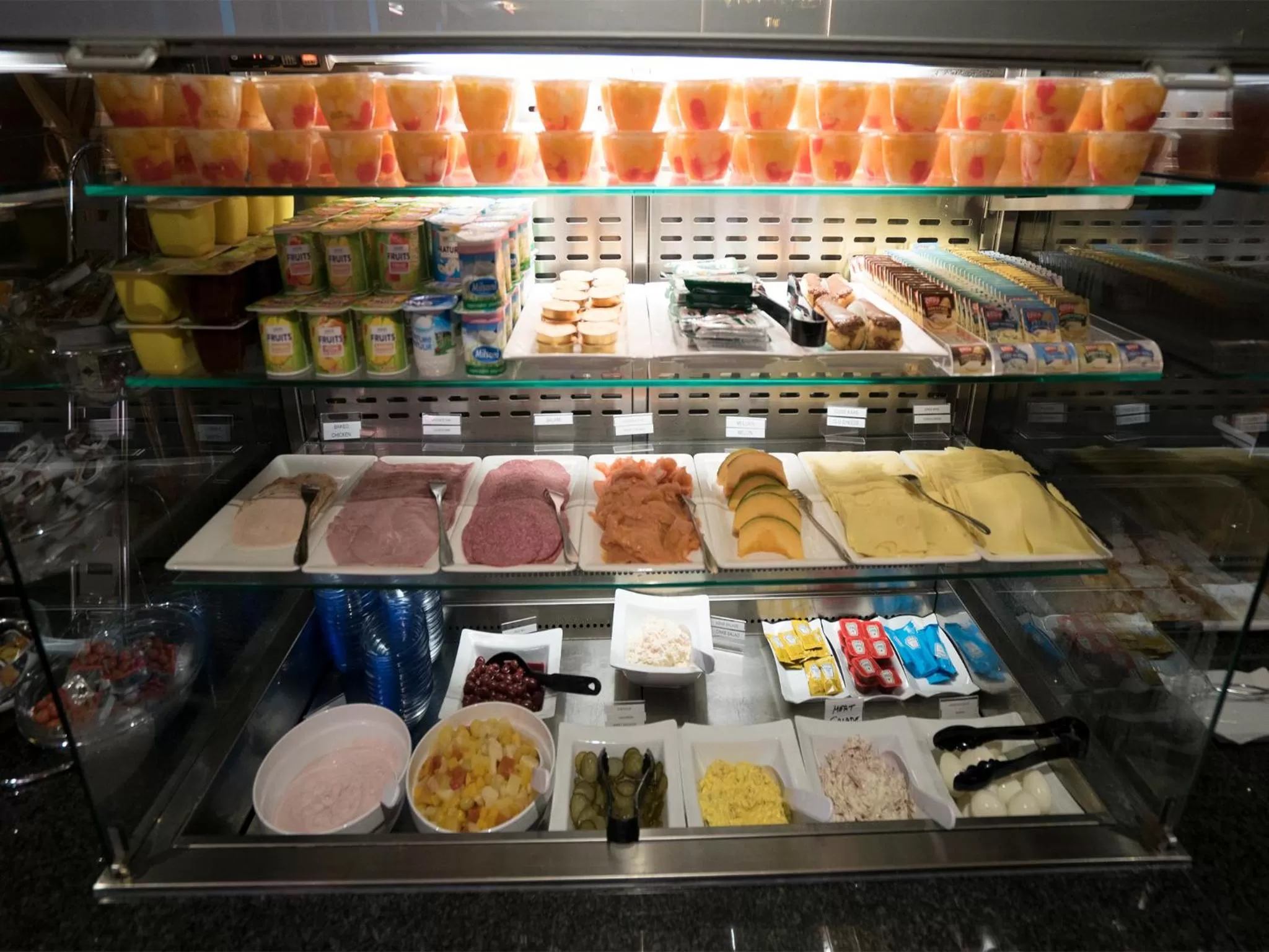 Buffet breakfast in Hotel Orchidee