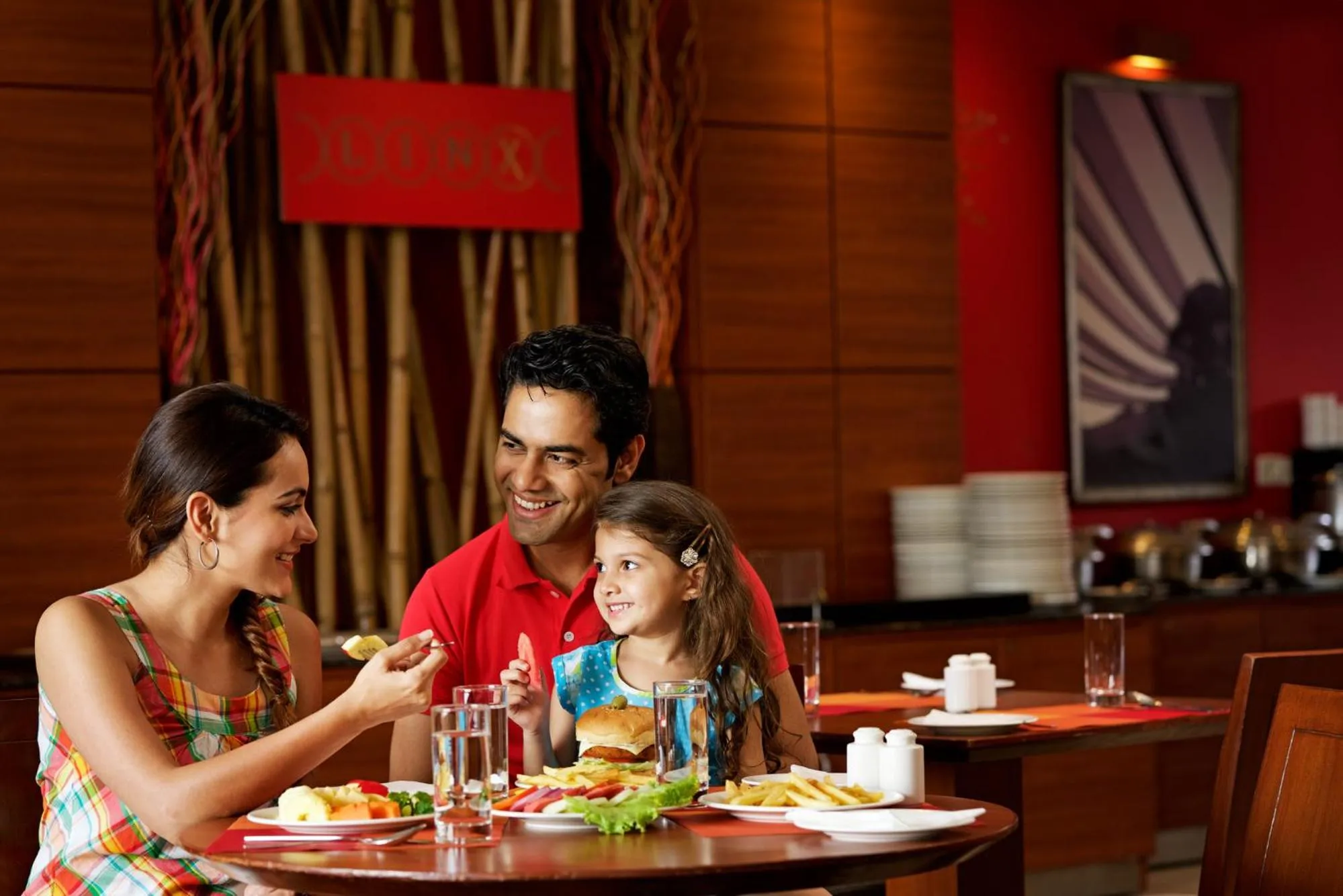 Restaurant/places to eat in Caspia Hotel New Delhi