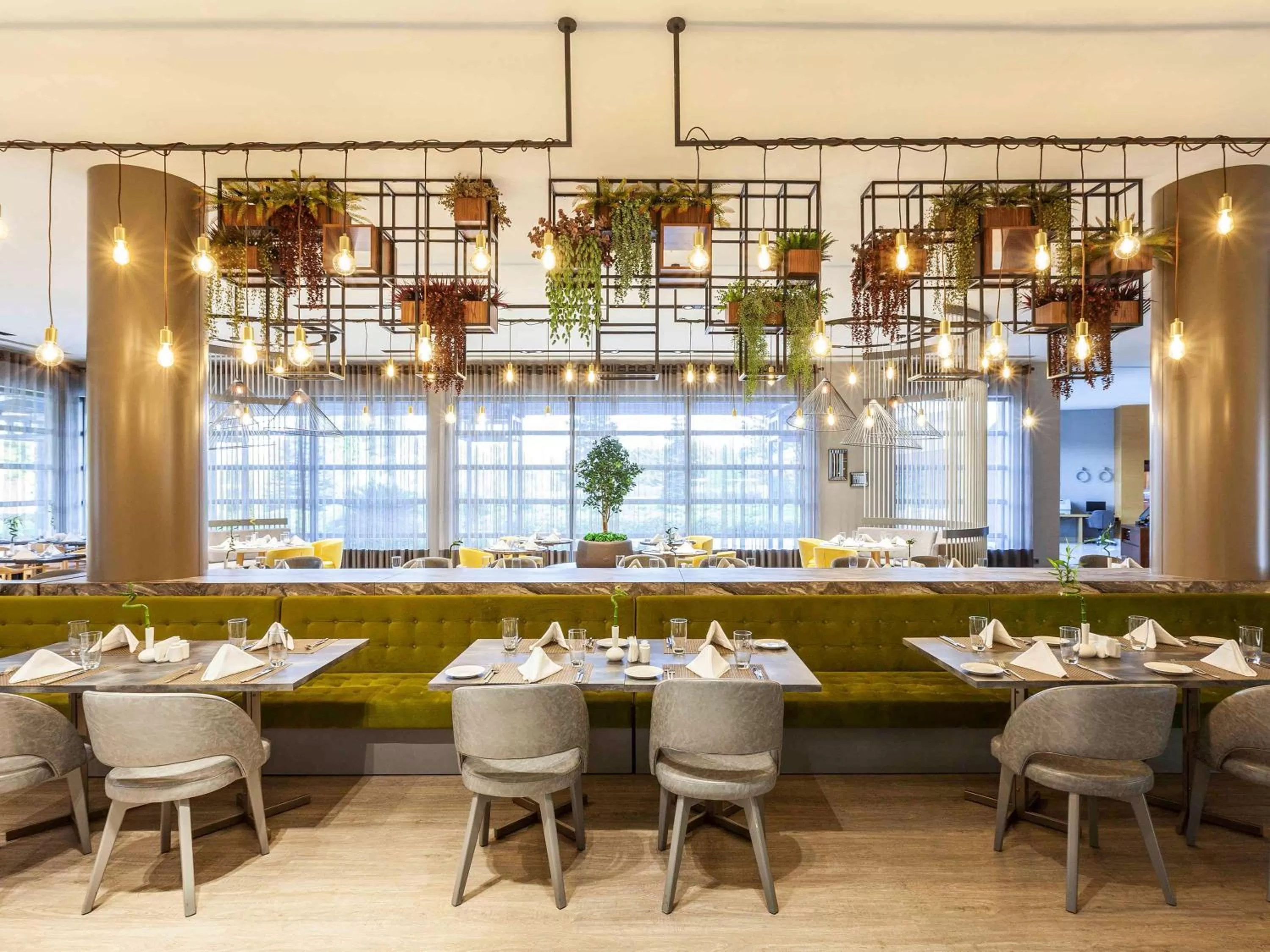 Restaurant/places to eat in Novotel Trabzon