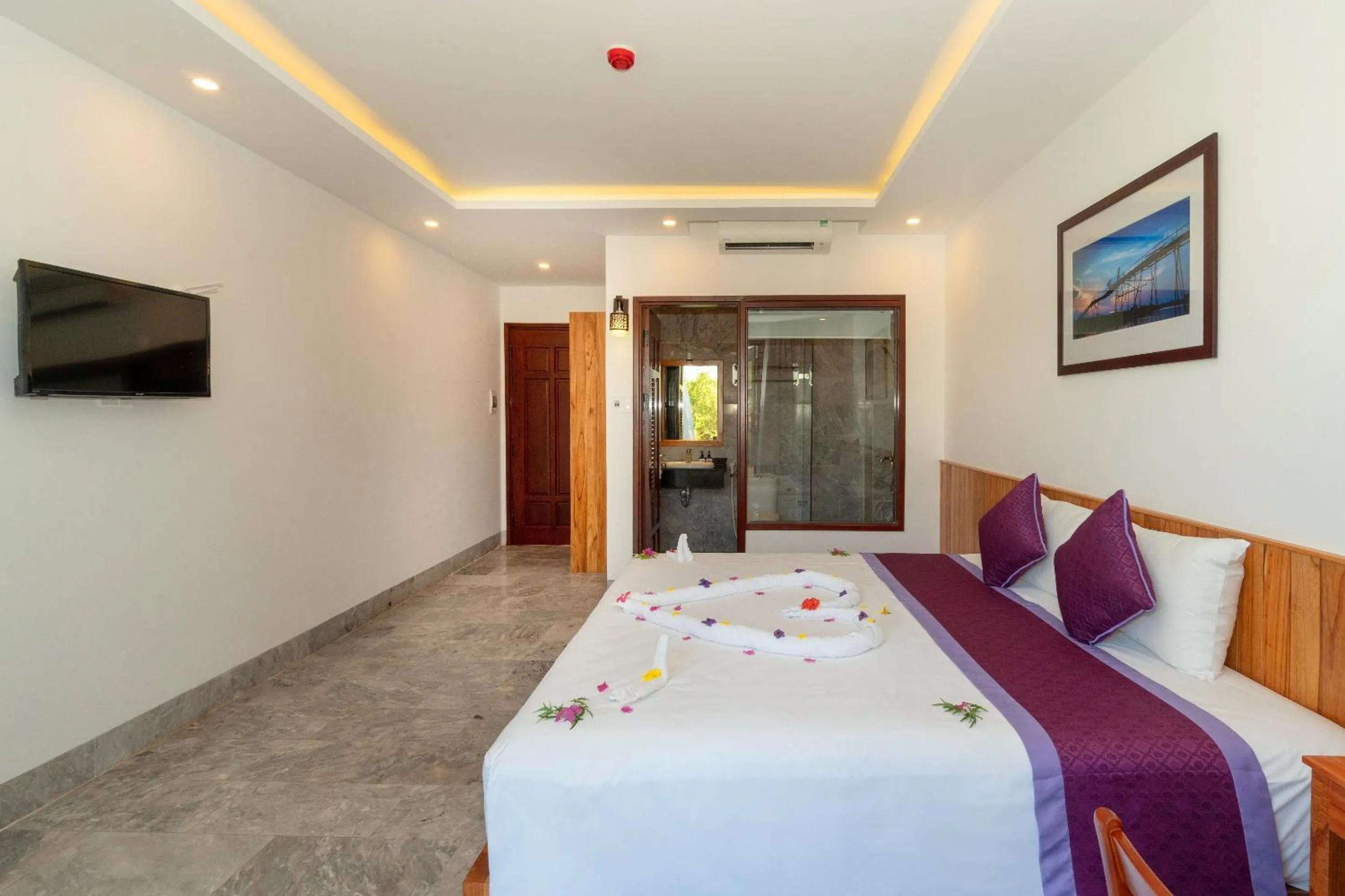 Property building, Bed in Lama Villa Hoi An