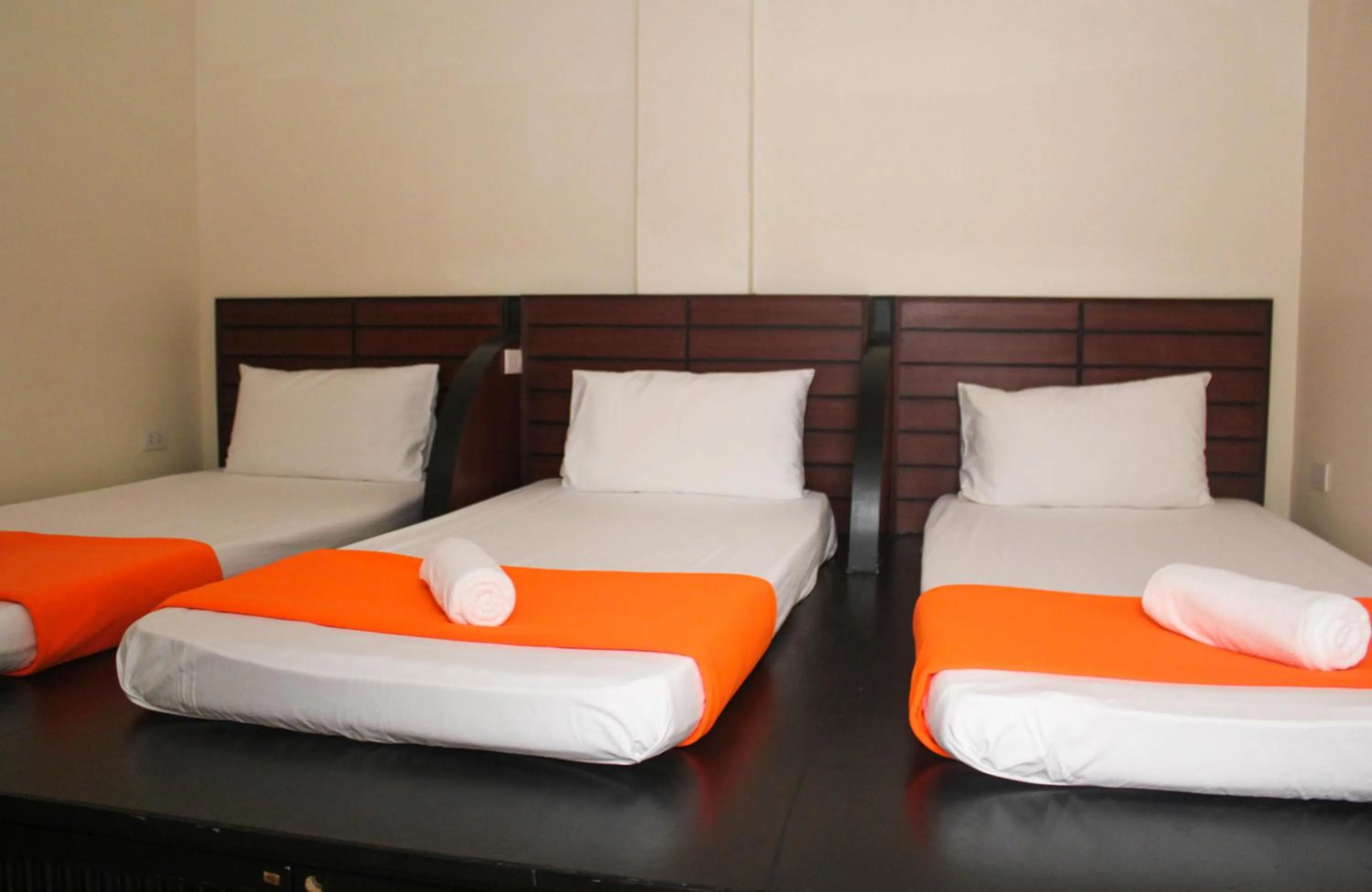 Bed in Lub Sbuy Hostel
