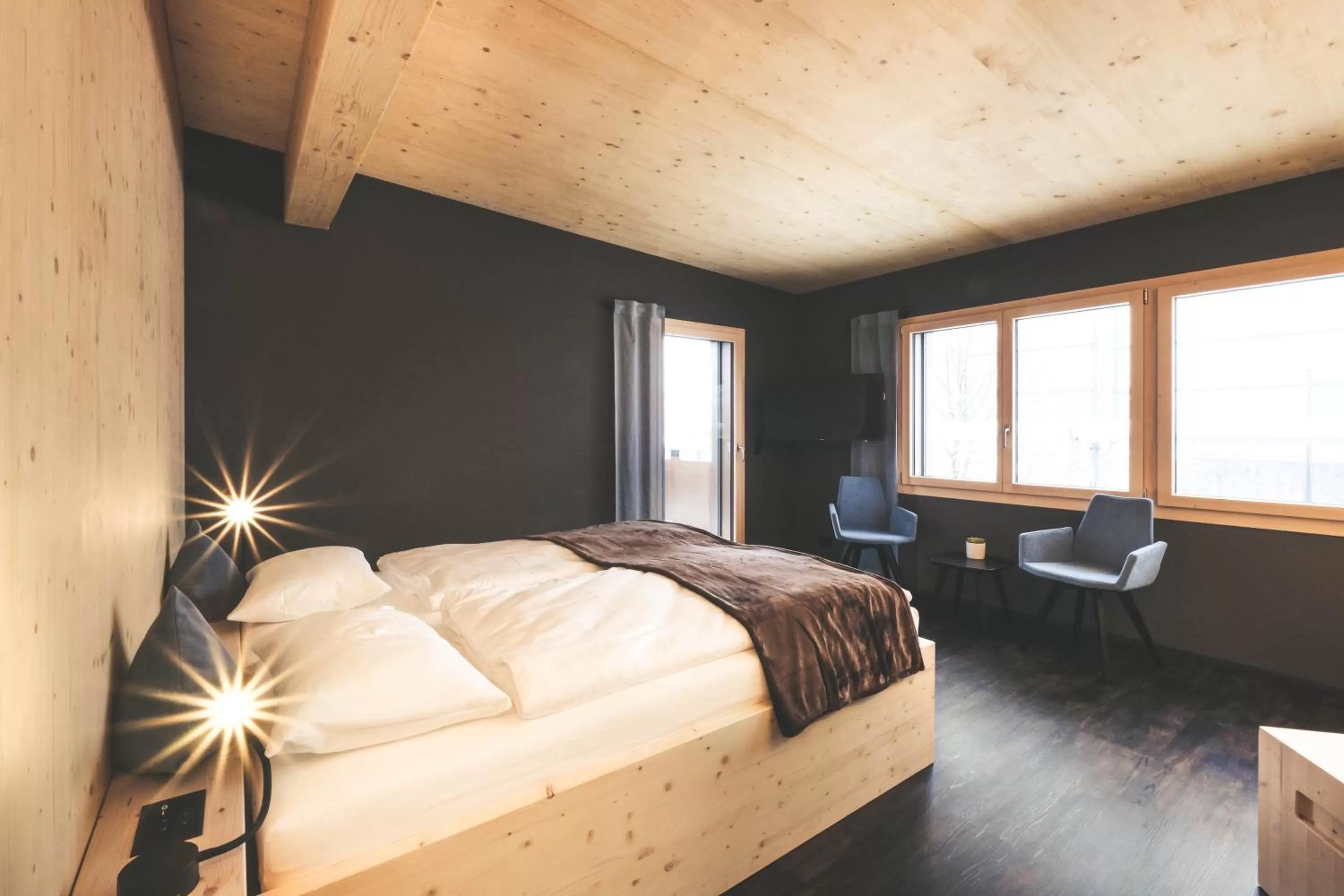 Photo of the whole room, Bed in Frutigresort