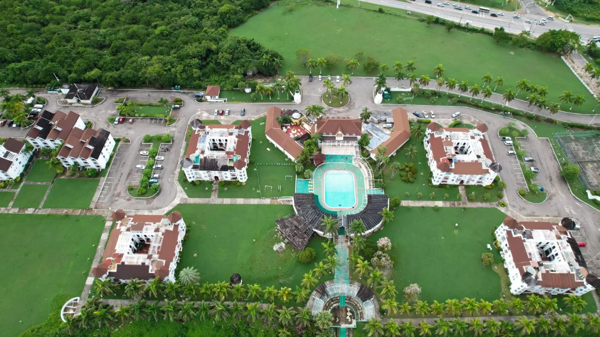 Bird's-eye View in Seacastles by the beach/pool