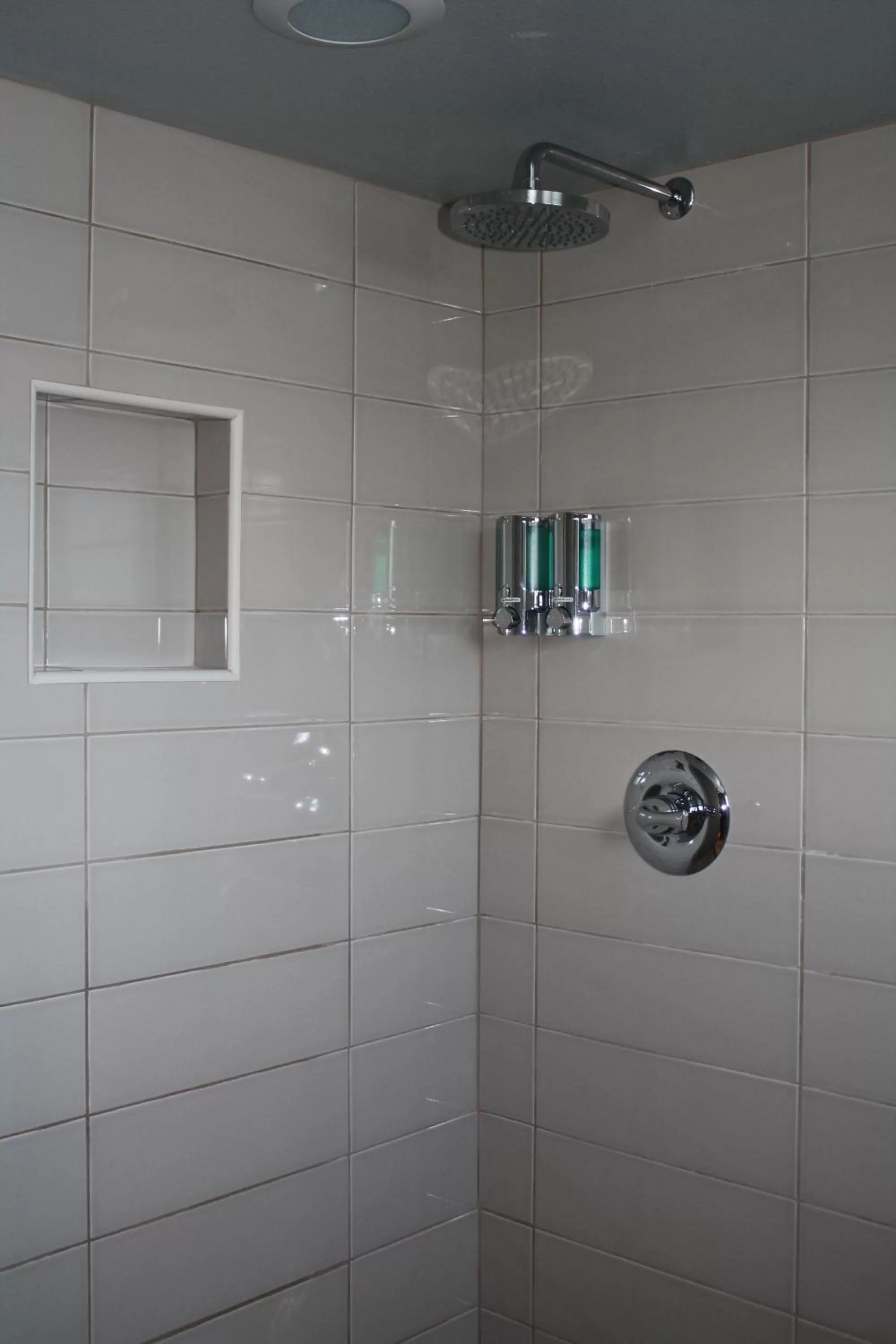 Bathroom in Hotel Current