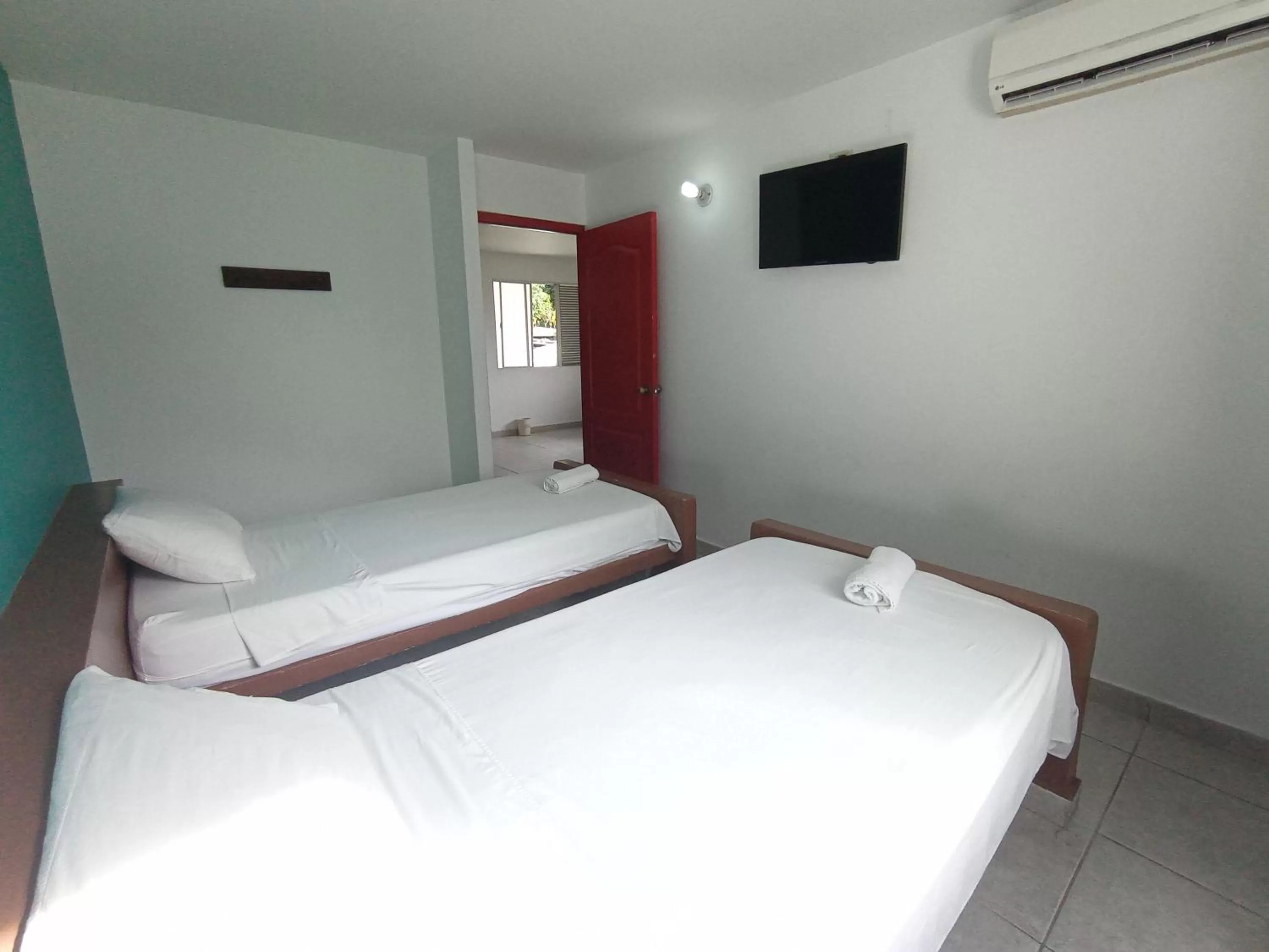 Photo of the whole room, Bed in Rio Escondido