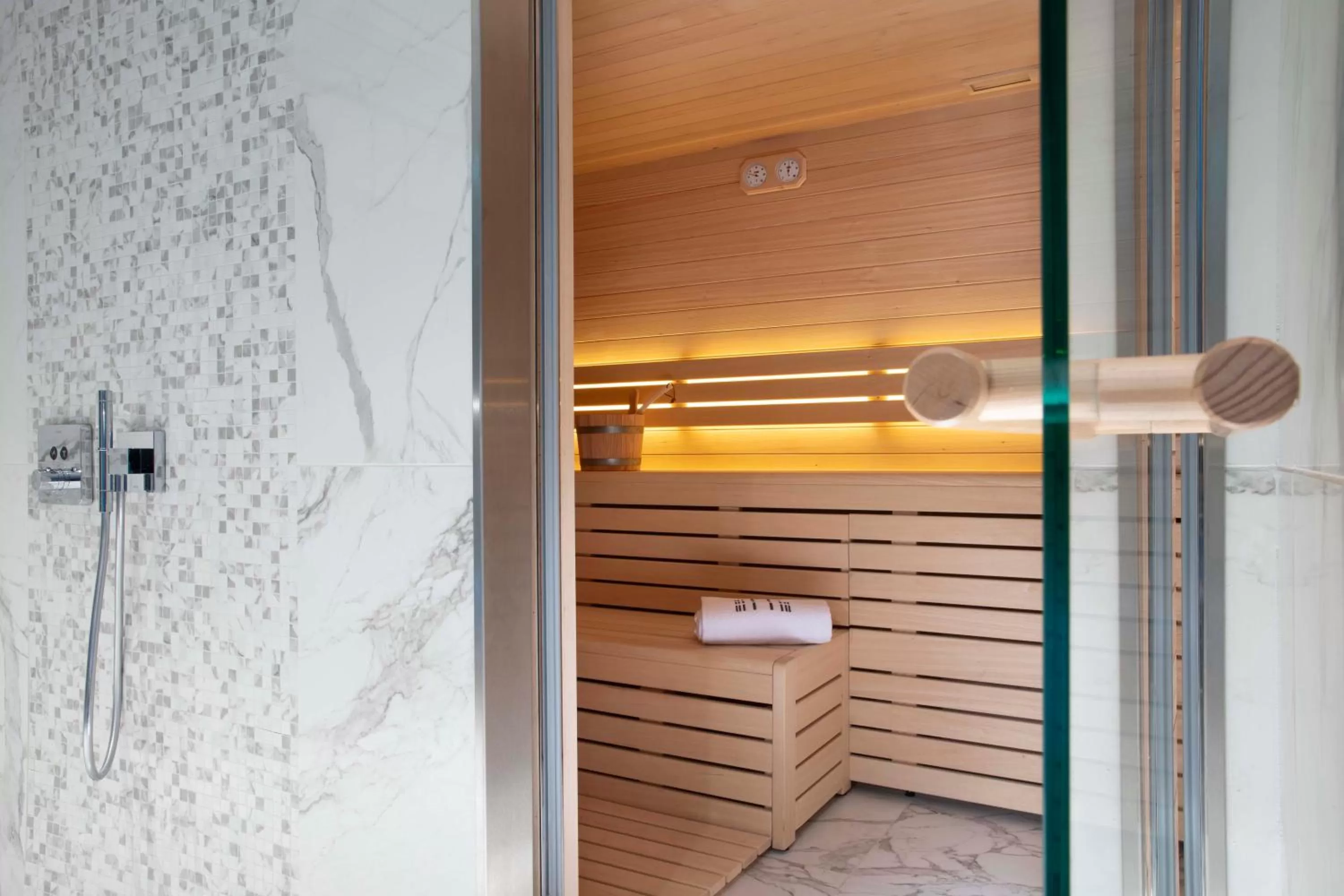 Sauna in Le Damantin Hôtel & Spa