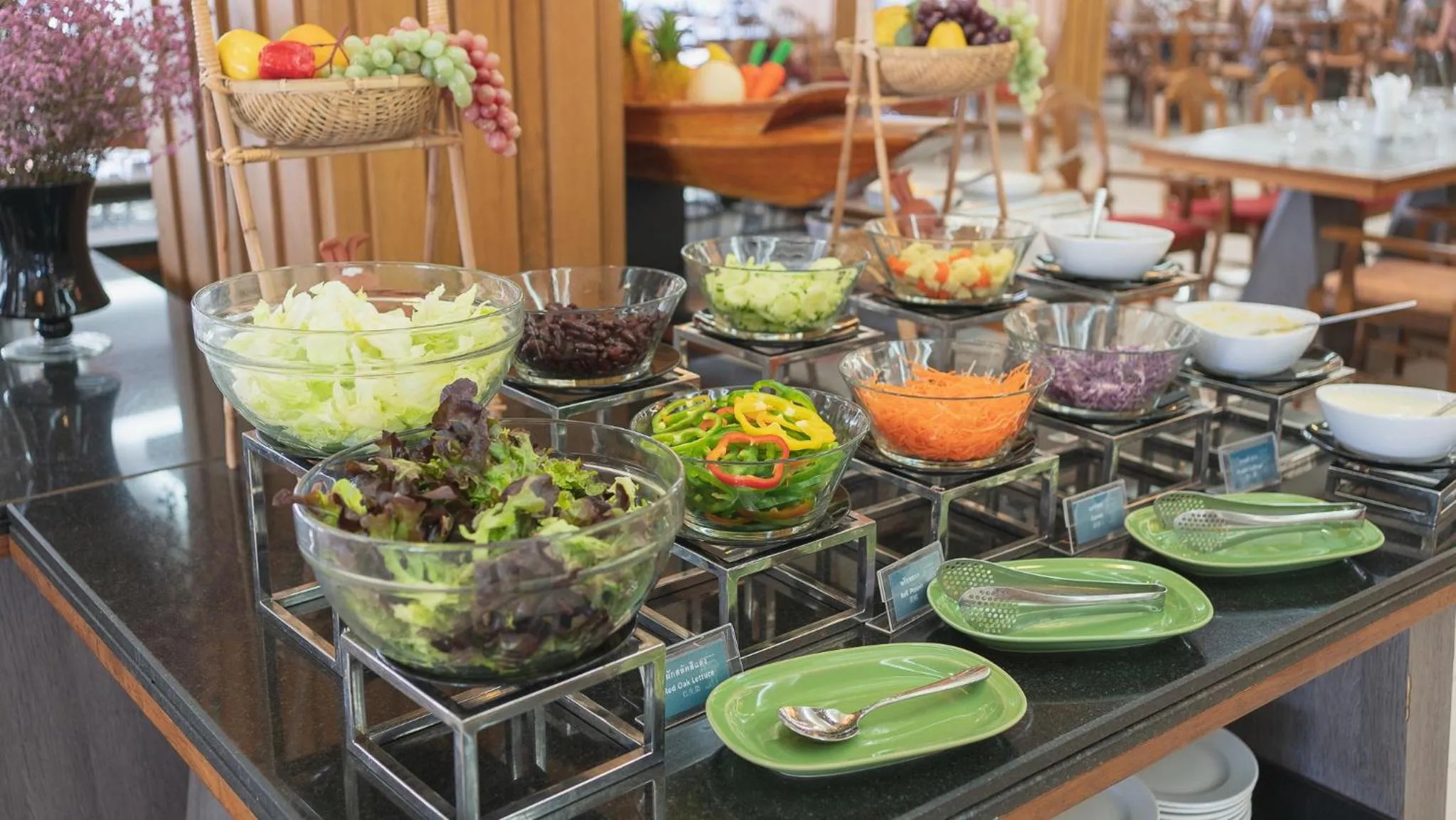 Food and drinks in Khum Phucome Hotel -SHA Extra Plus