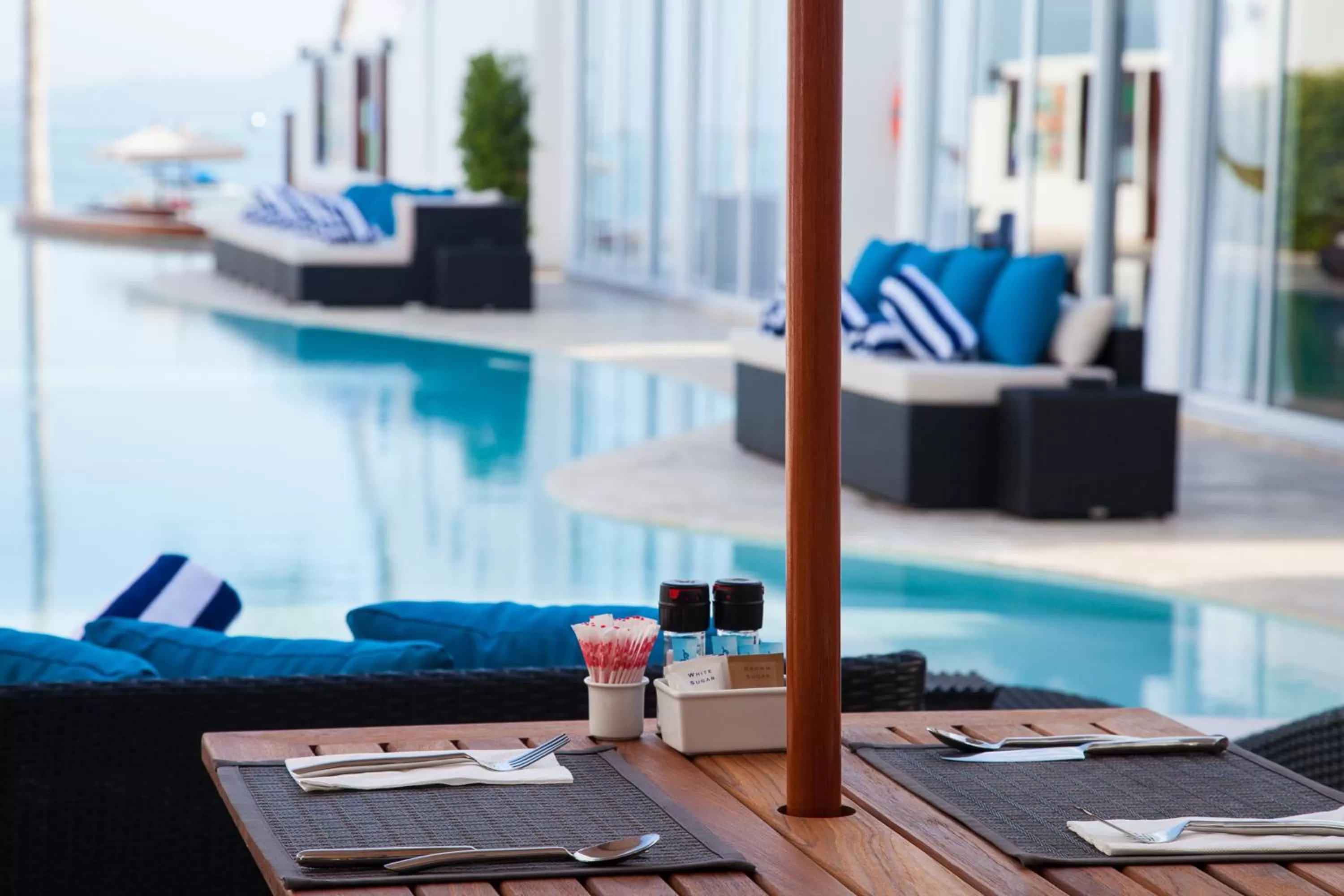 Restaurant/places to eat in The Privilege Hotel Ezra Beach Club