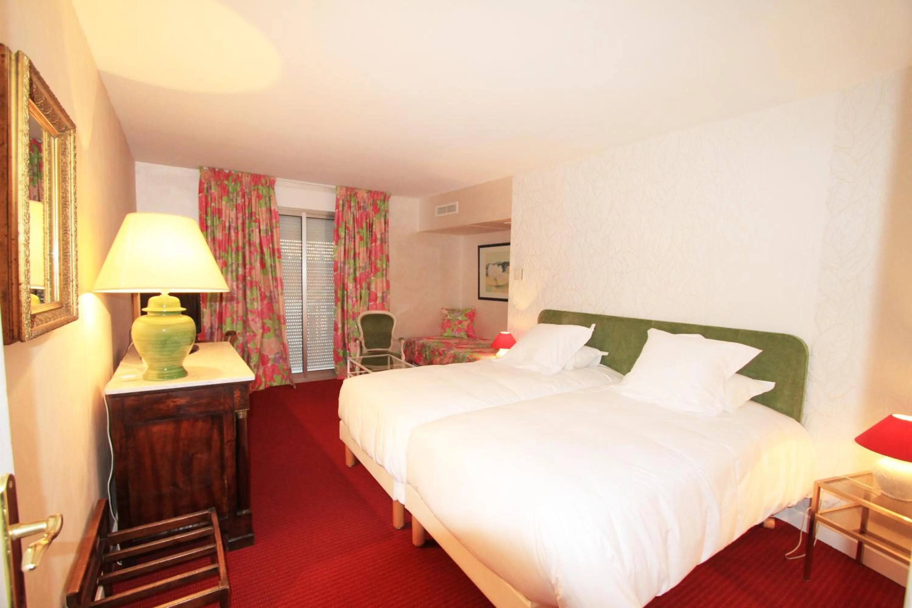 Photo of the whole room, Bed in Hostellerie Du Grand Saint Antoine