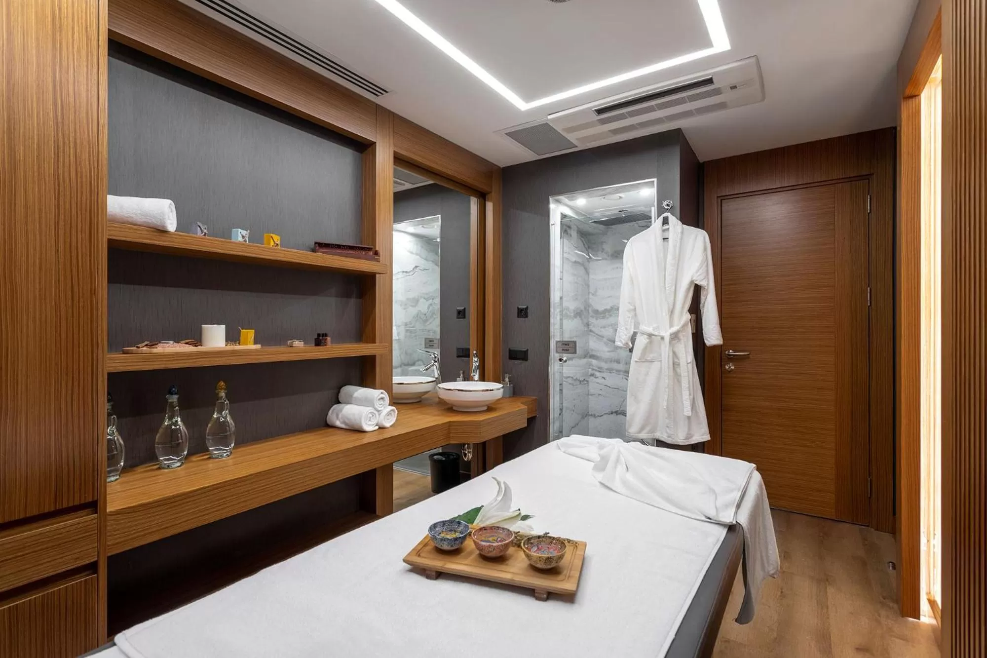 Hot Spring Bath, Bed in Vital Hotel Fulya Istanbul Sisli