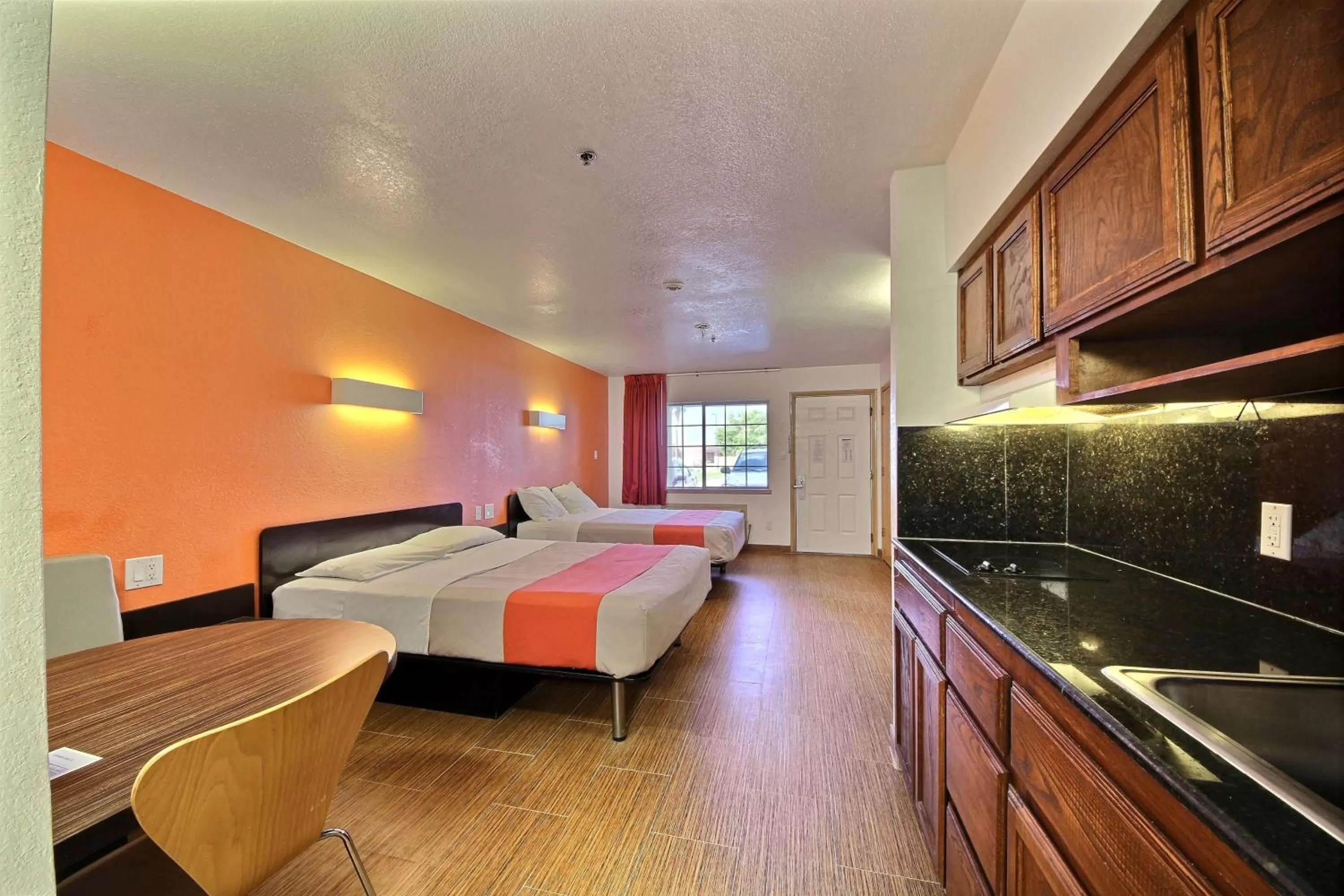 Kitchen or kitchenette, Bed in Motel 6-Edinburg, TX