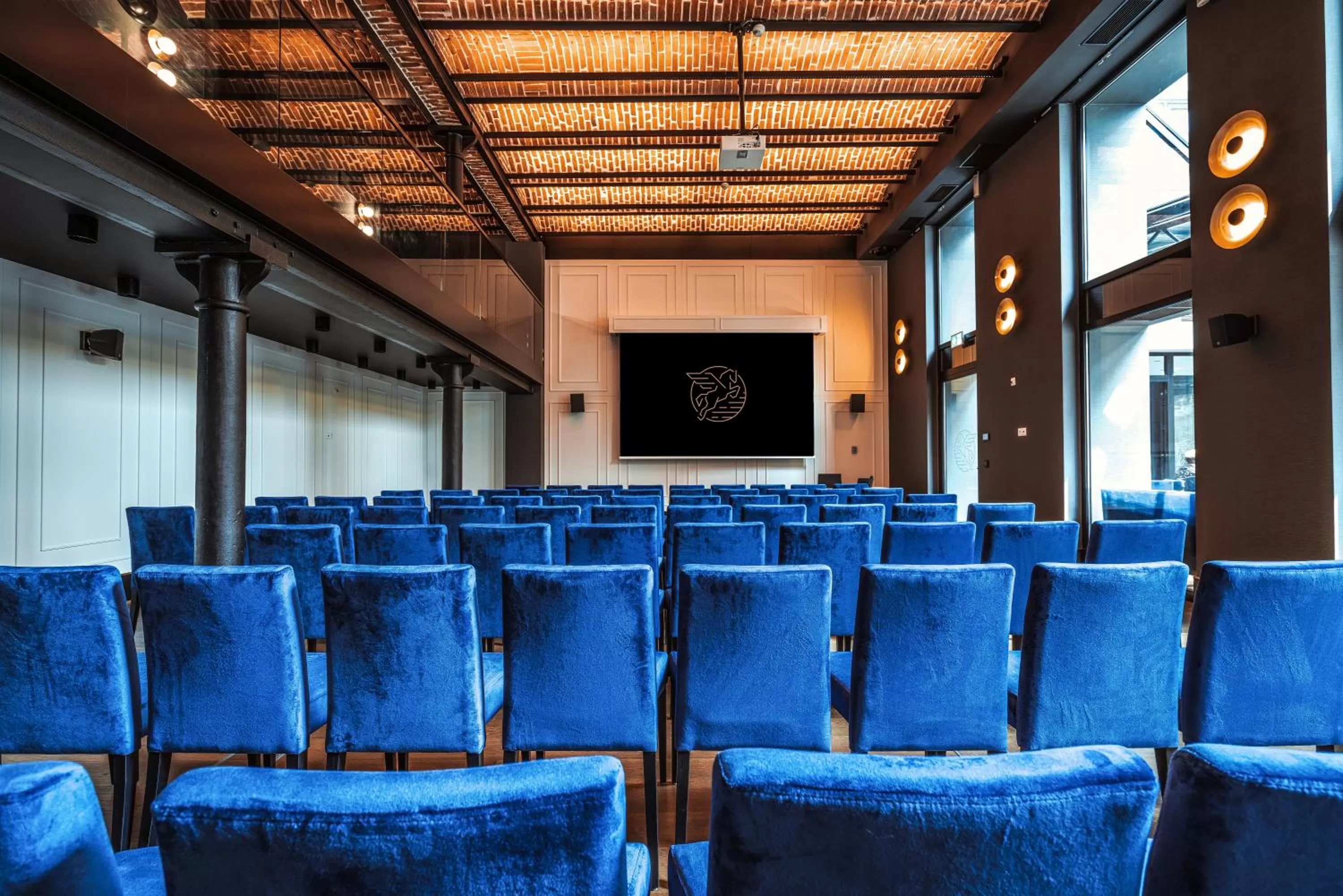 Business facilities in Hotel Ferreus Modern Art Deco