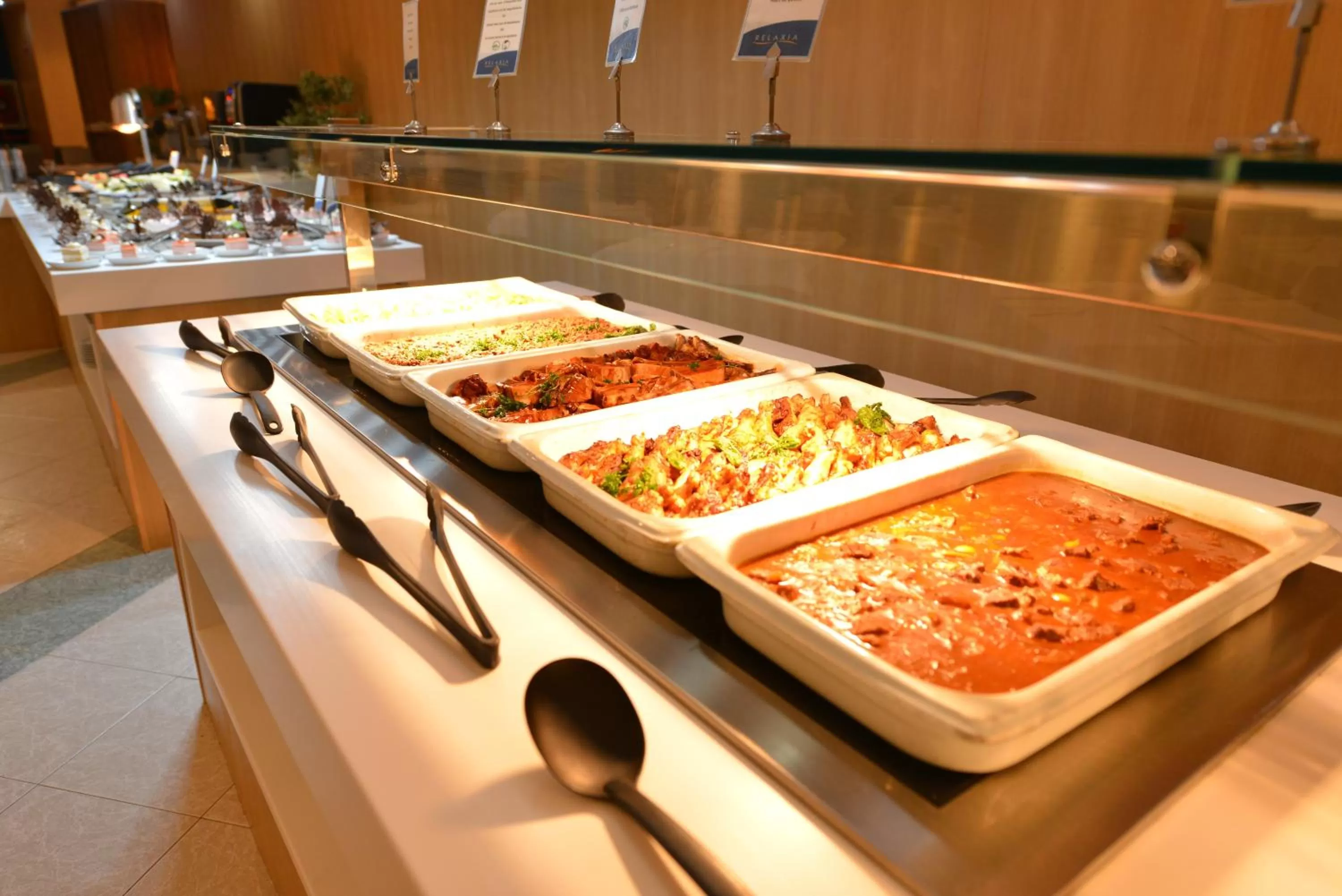 Restaurant/places to eat in Relaxia Lanzasur Club - Aqualava Water Park