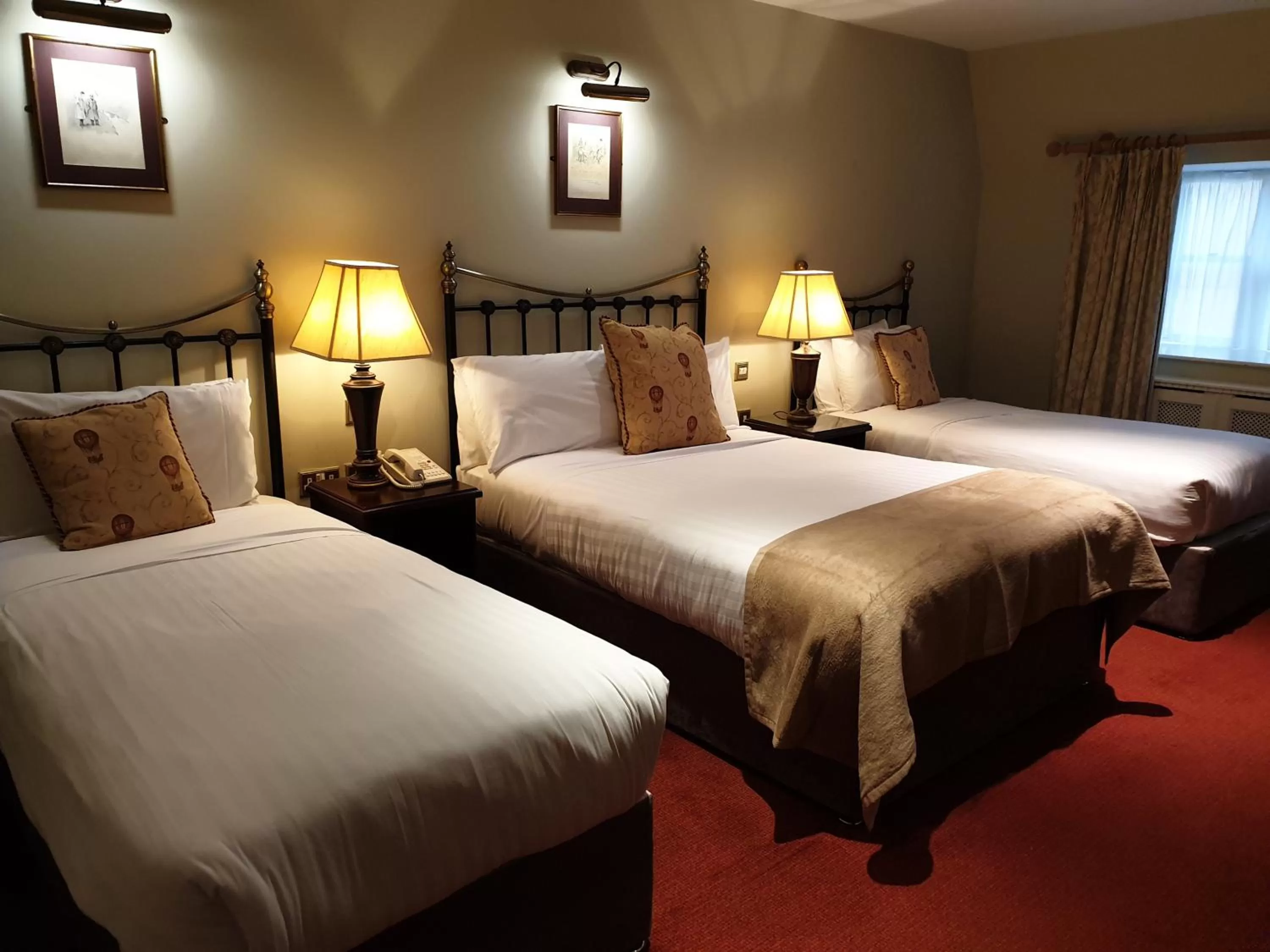 Bedroom, Bed in The Listowel Arms Hotel