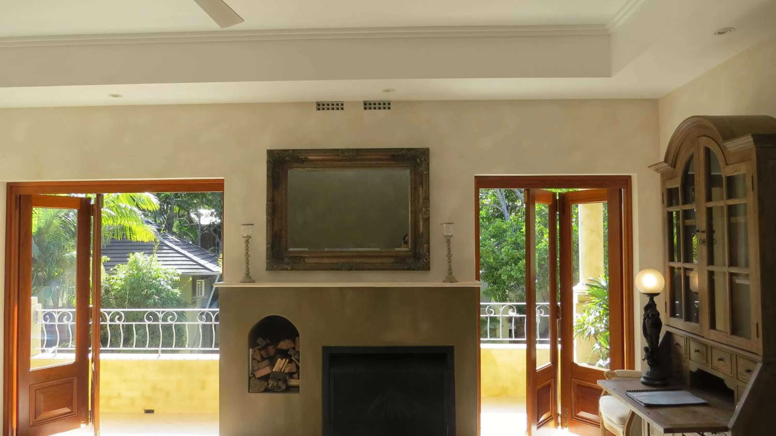 Day, TV/Entertainment Center in Victoria's At Wategos