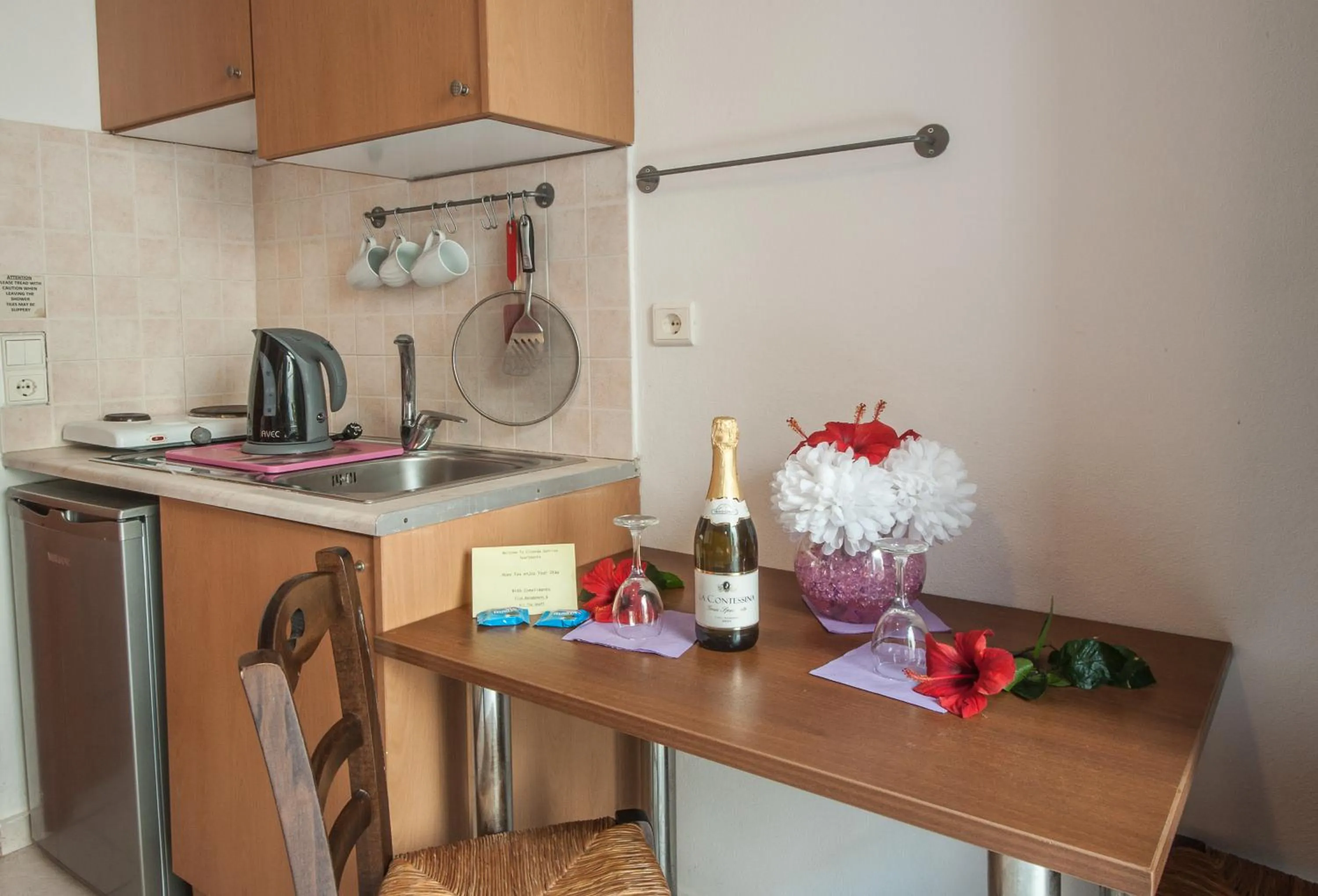 Kitchen or kitchenette in Elounda Sunrise Apartments