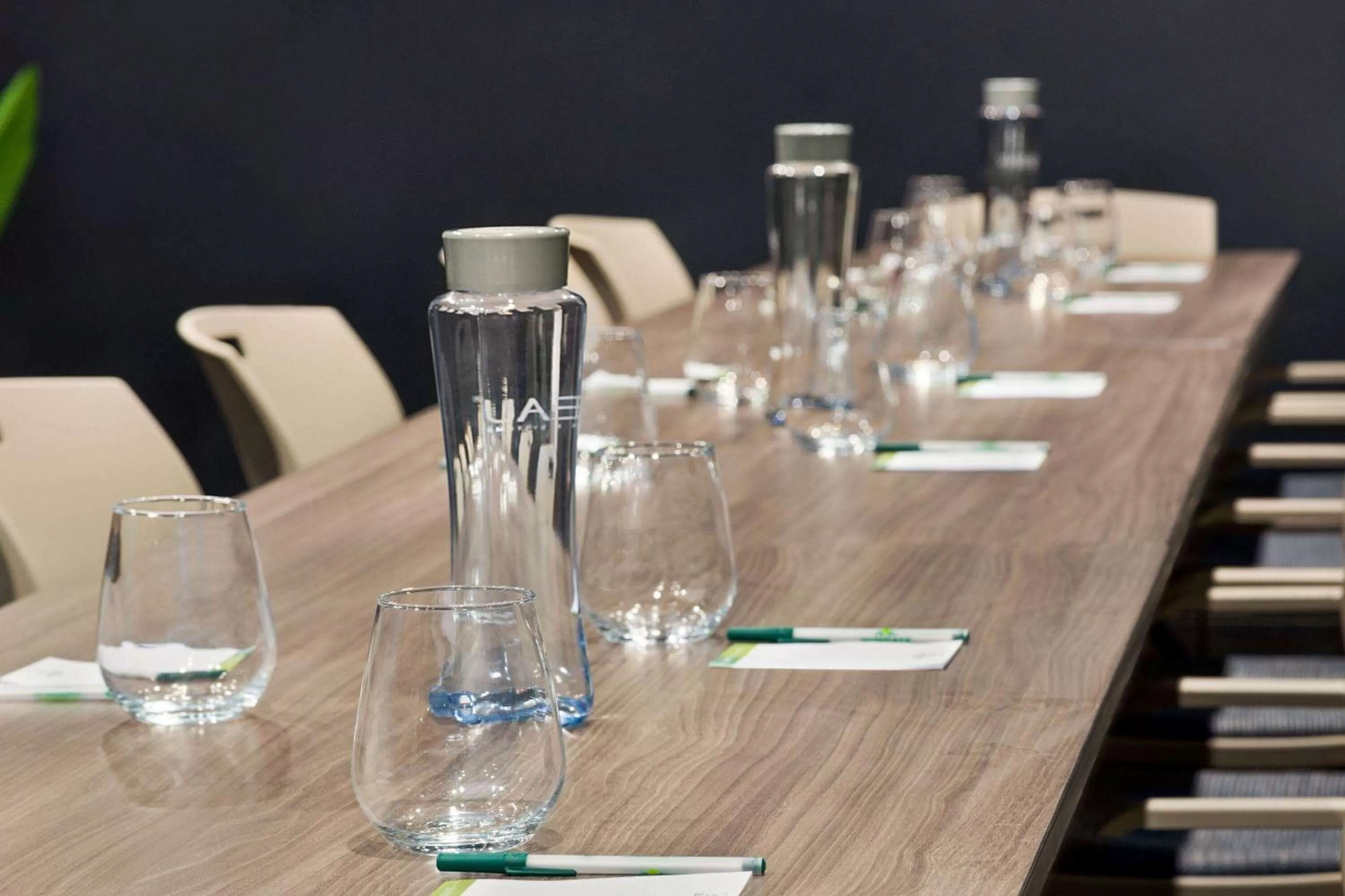 Meeting/conference room in Wingate by Wyndham Bronx Haven Park