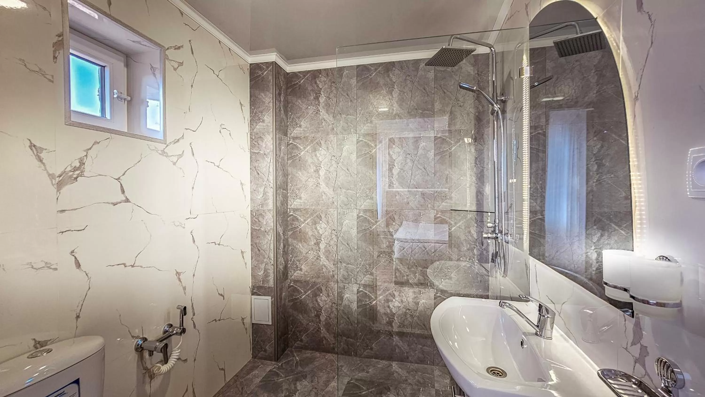 Shower in Hotel Bankir Khiva