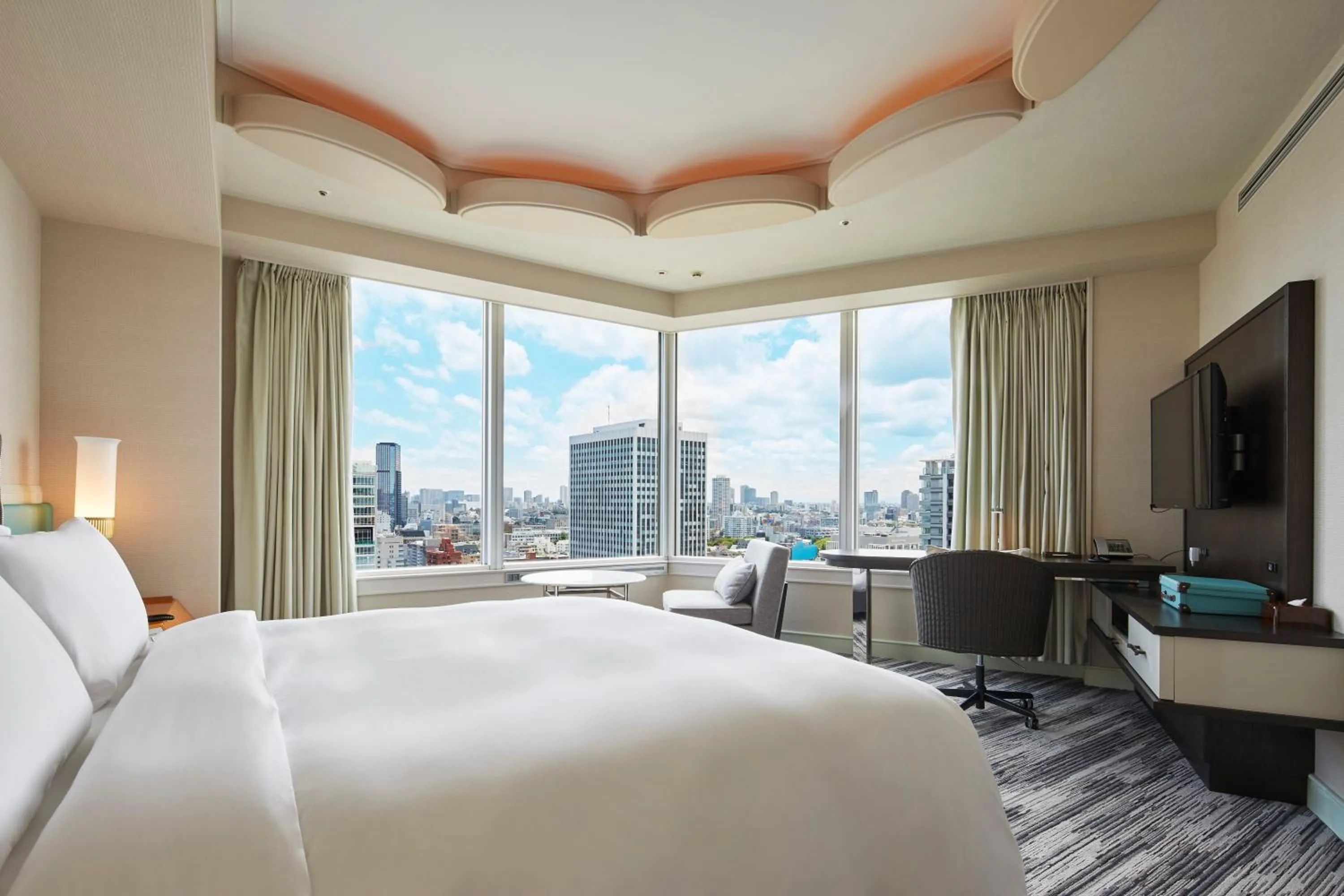 Photo of the whole room, Bed in The Prince Park Tower Tokyo - Preferred Hotels & Resorts, LVX Collection