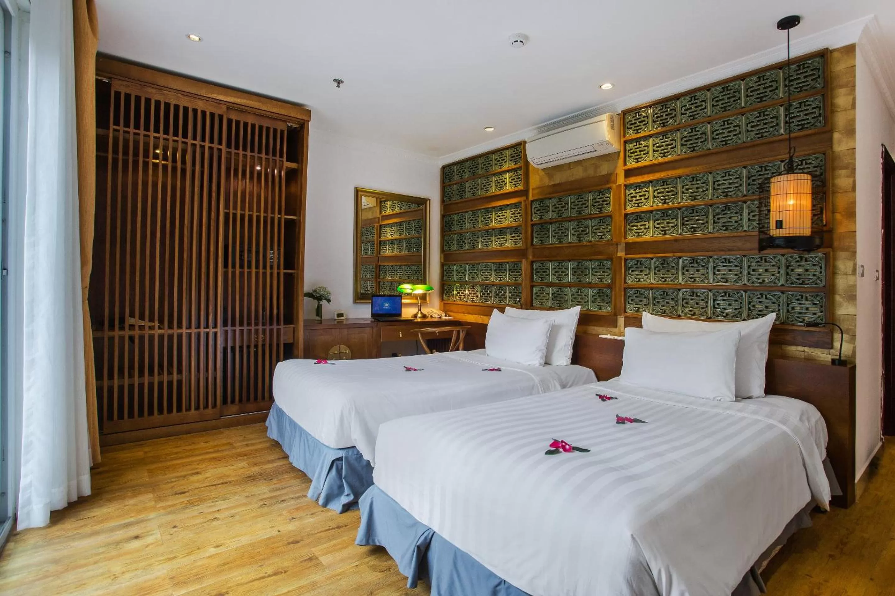 Photo of the whole room, Bed in Hanoi Media Hotel & Spa