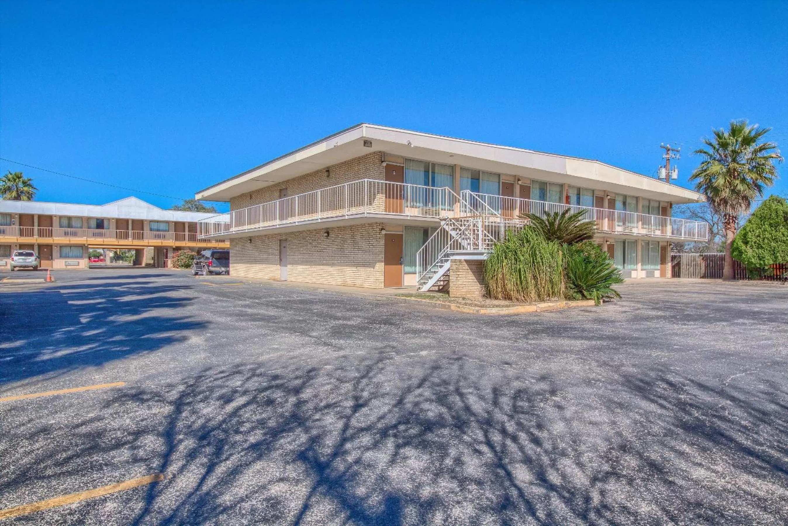 Americas Best Value Inn Uvalde