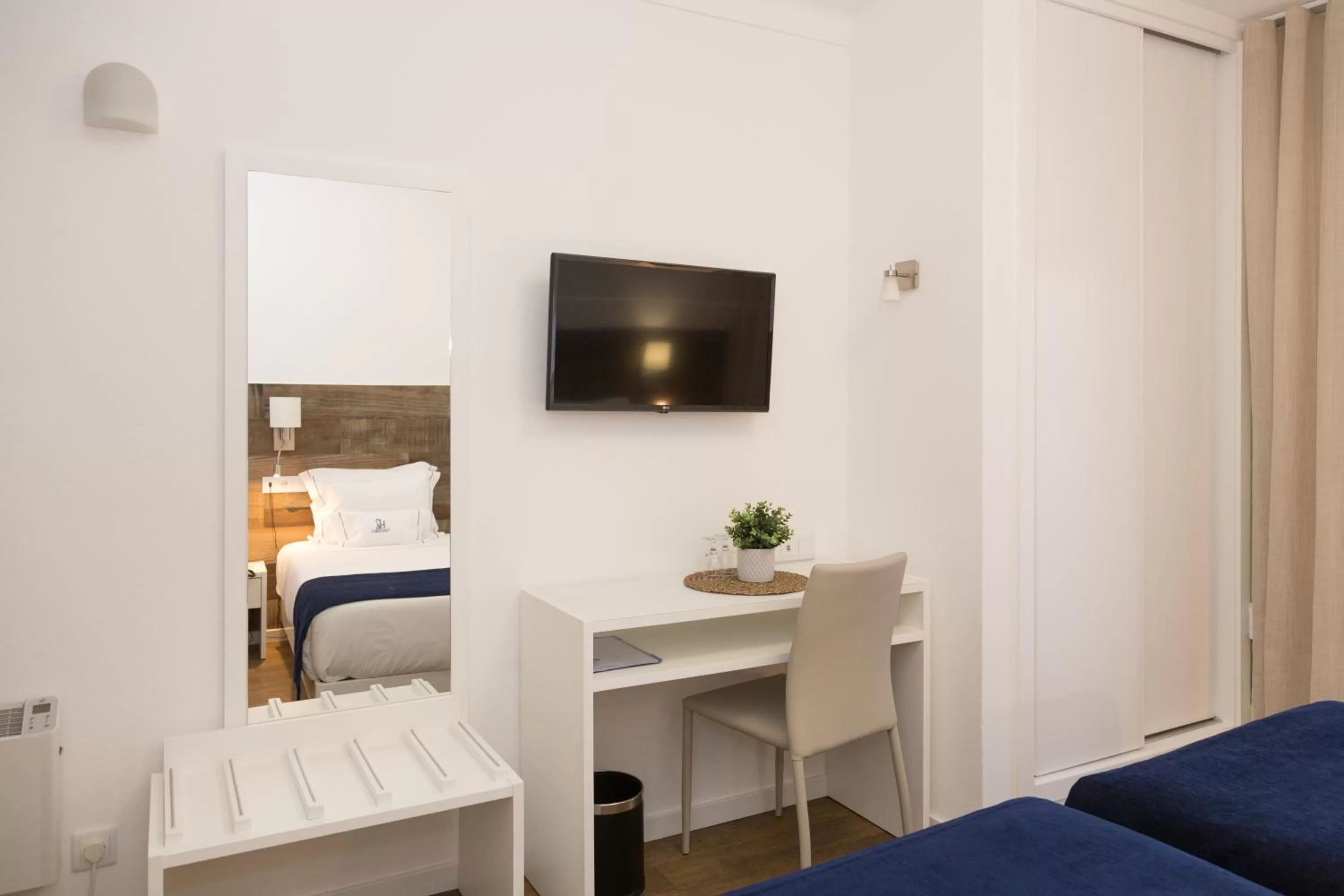 Bed in Hotel Veleiro