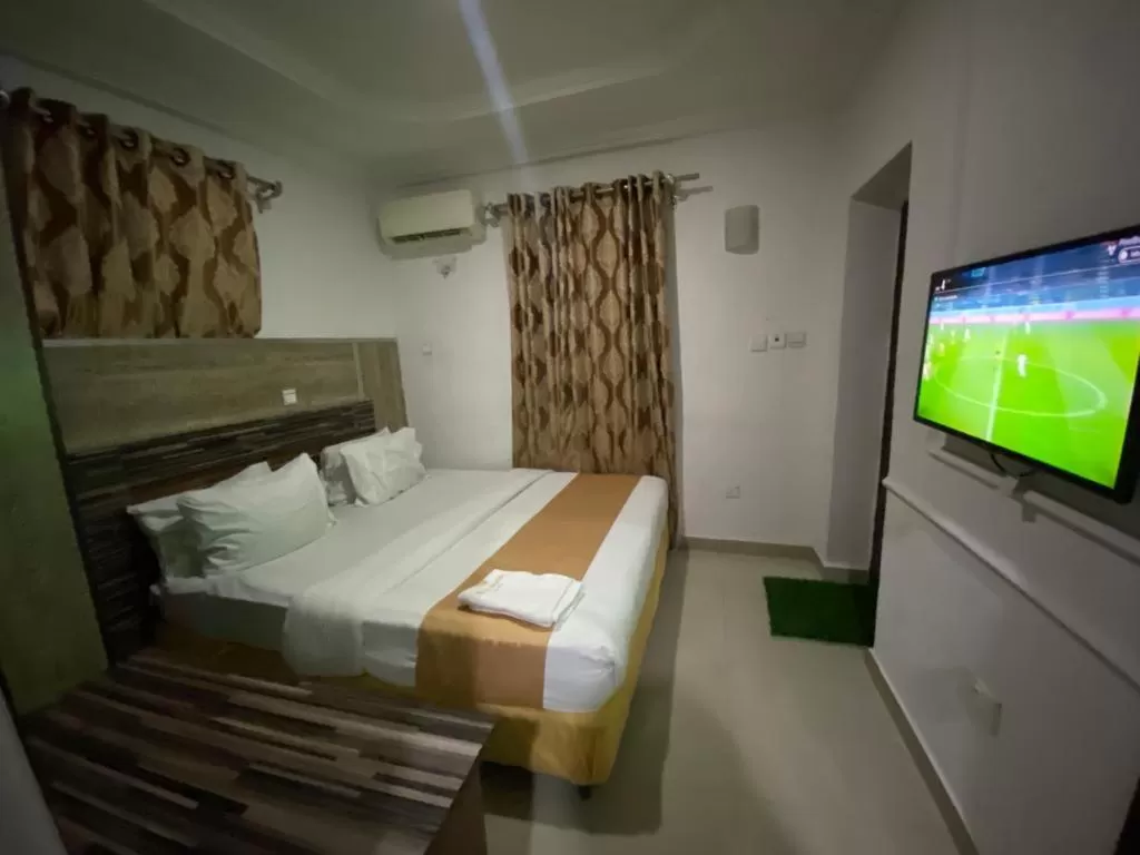 Bedroom, Bed in Palazzo Apartments