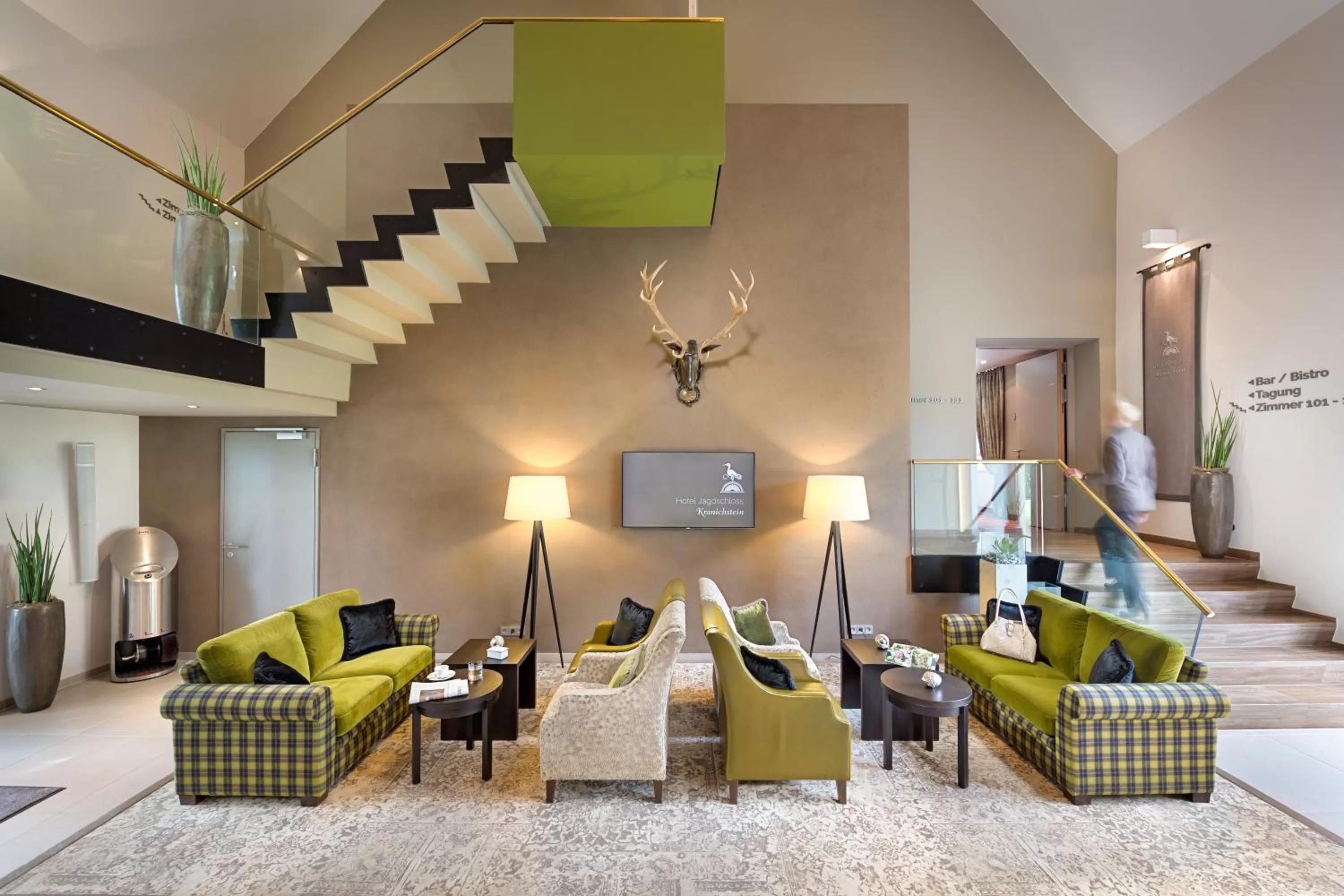 Lobby or reception in Hotel Jagdschloss Kranichstein