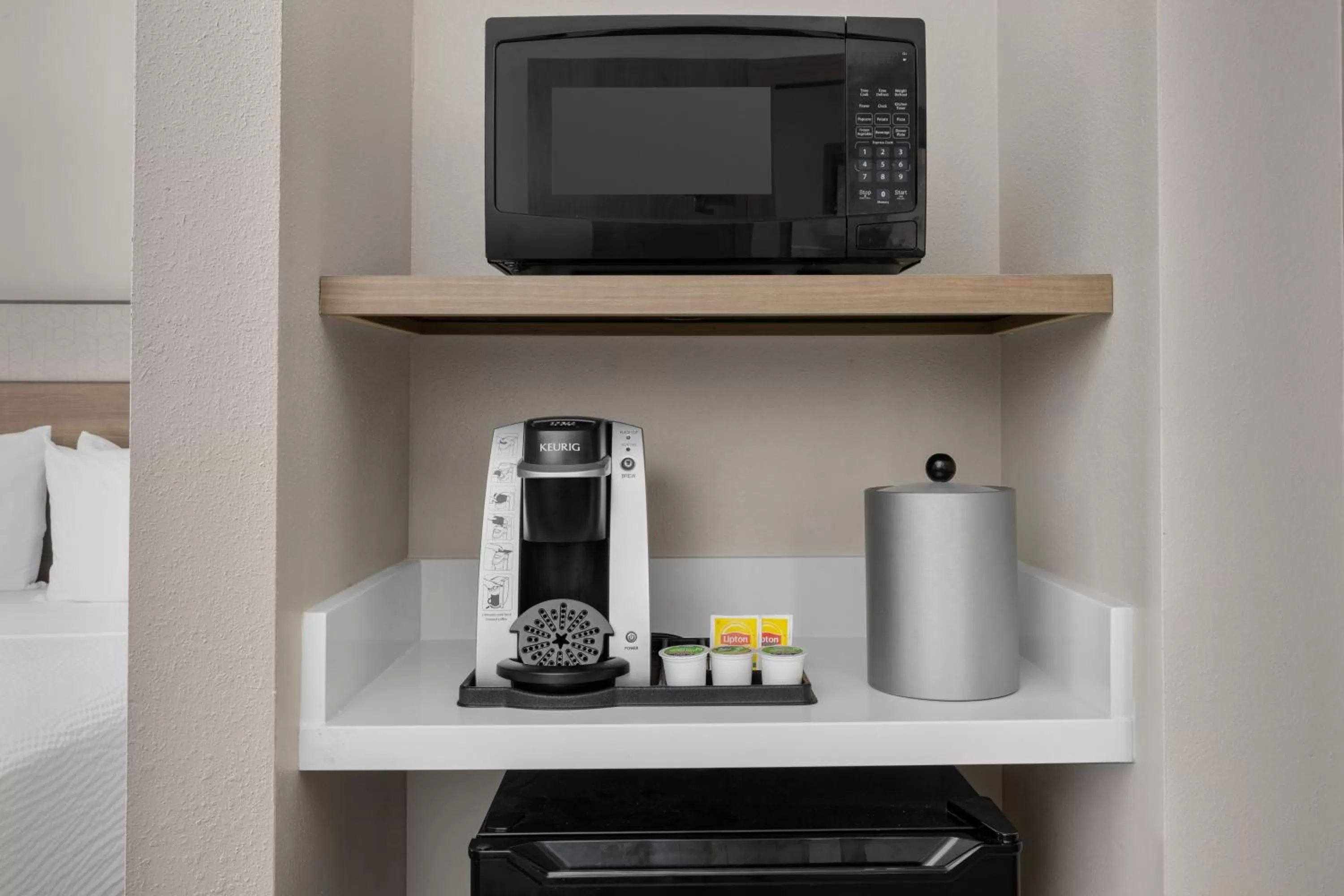 Coffee/tea facilities in Holiday Inn Express & Suites Superior by IHG