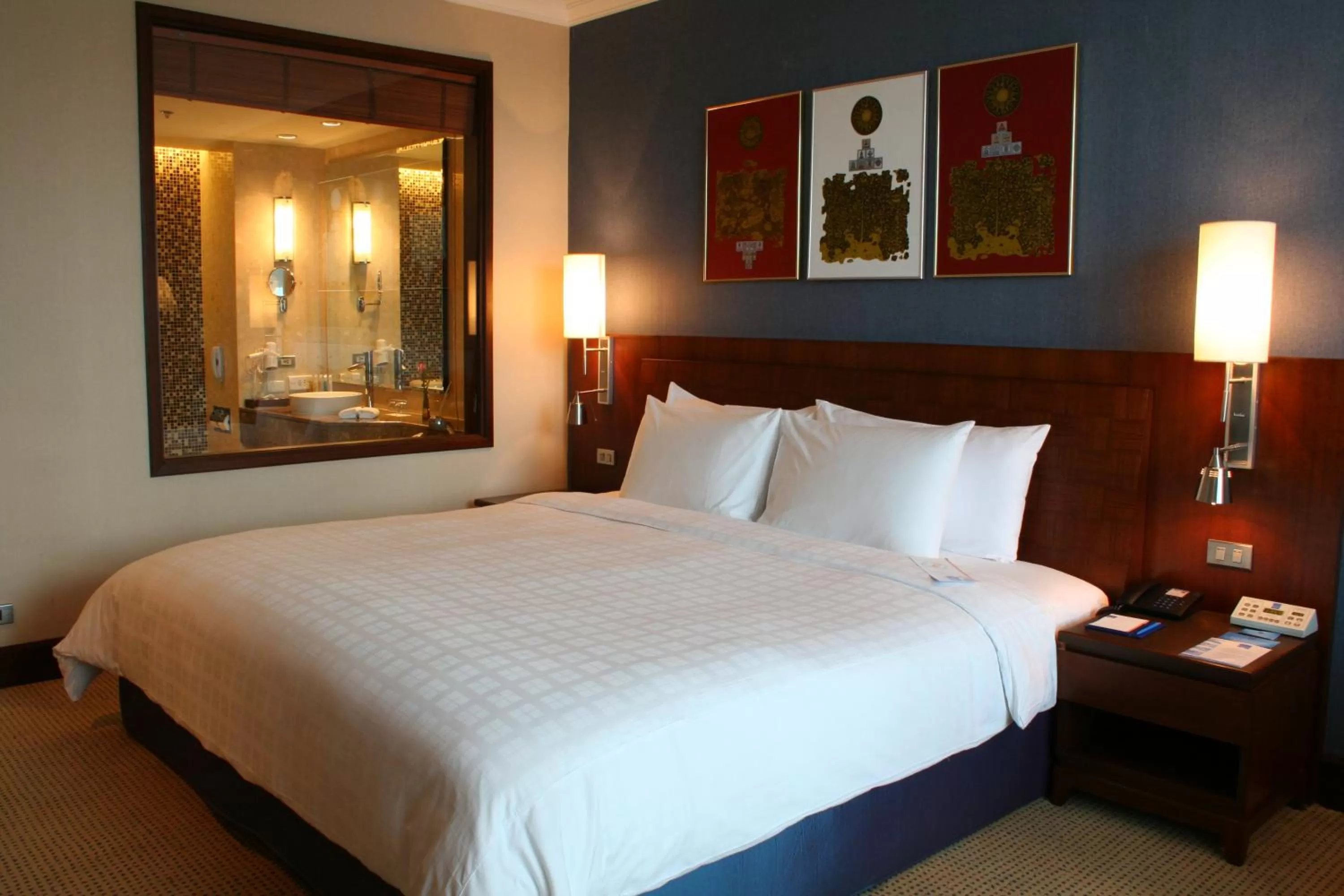 Standard King Room in Novotel Bangkok Suvarnabhumi Airport