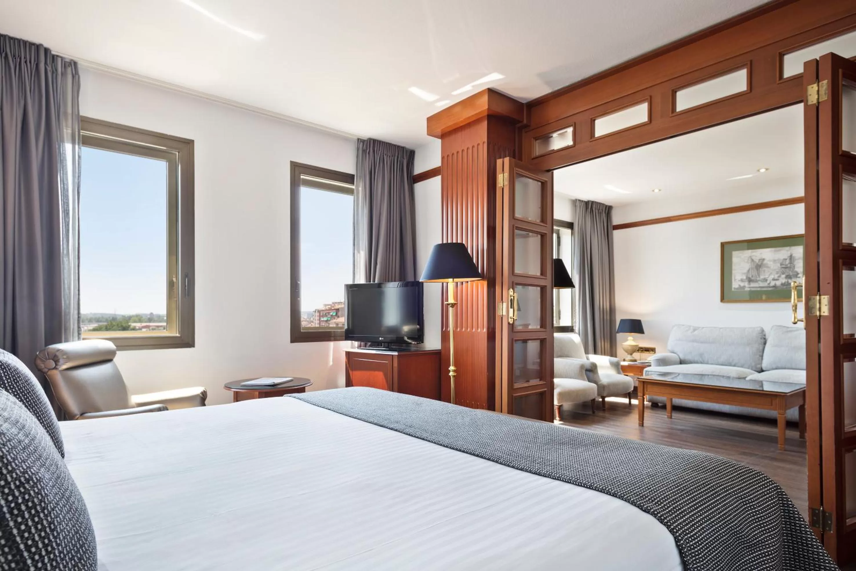 Bed in Best Western Premier CMC Girona