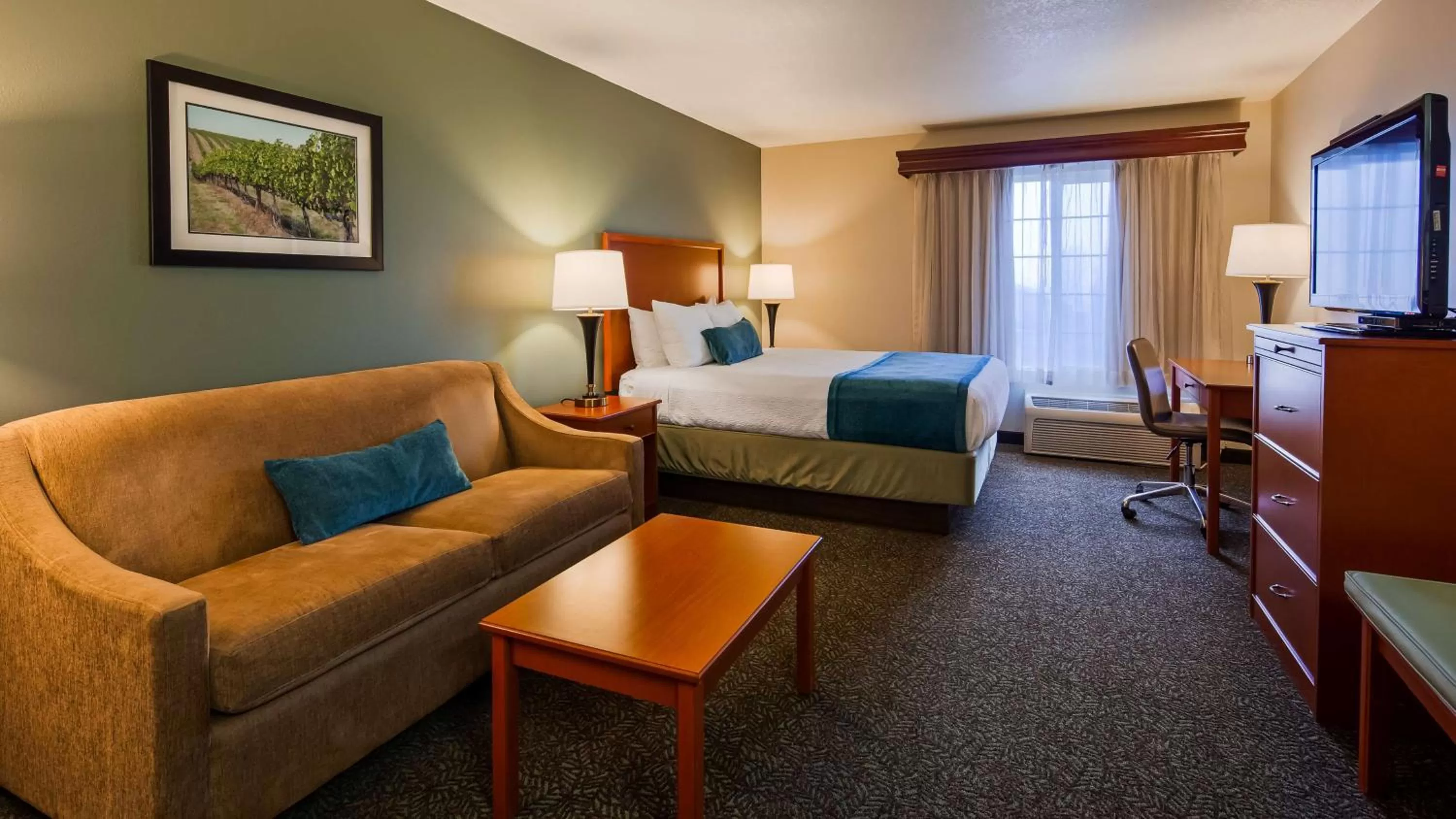 Queen Room - Disability Access in Best Western PLUS Walla Walla Suites Inn