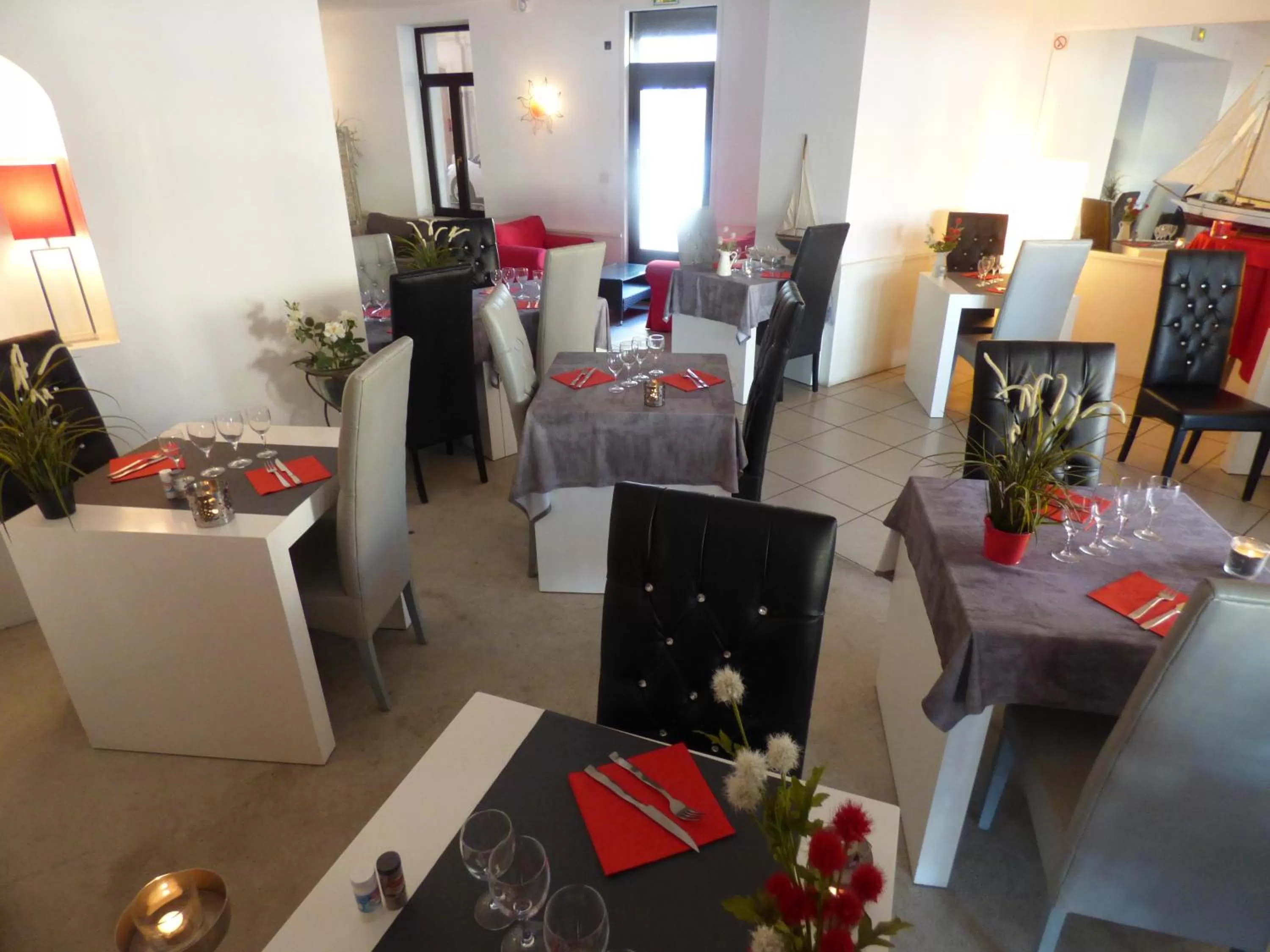 Banquet/Function facilities in Hotel-Restaurant Du Port