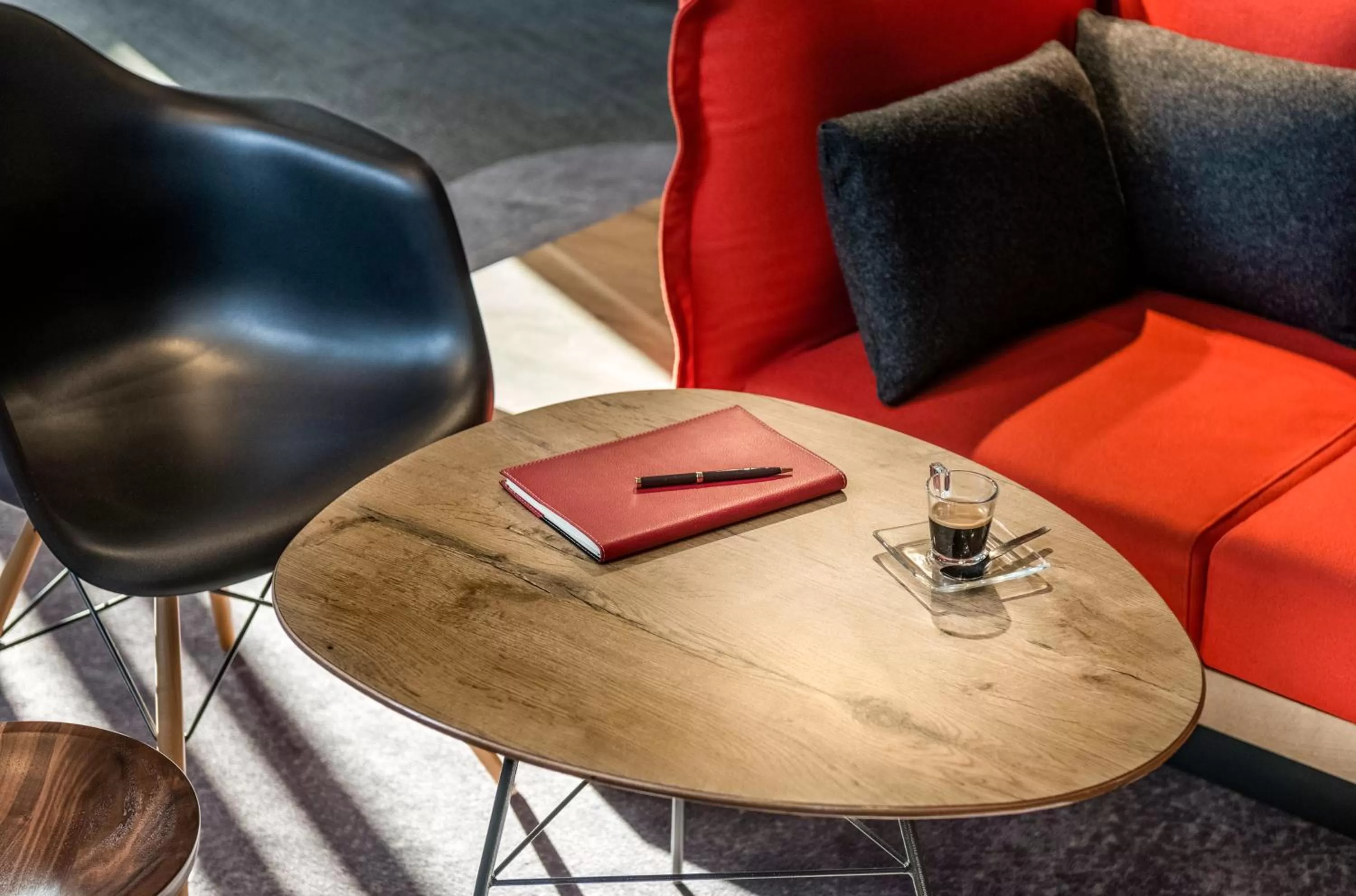 Lobby or reception in ibis Paris La Defense Courbevoie