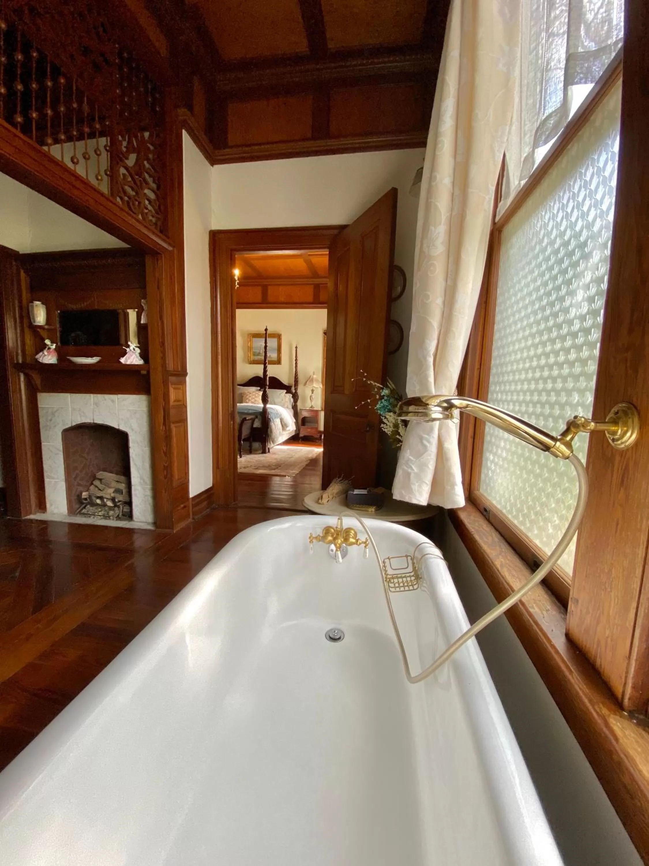 Bathroom in Hogan House Bed and Breakfast at Rose Hill
