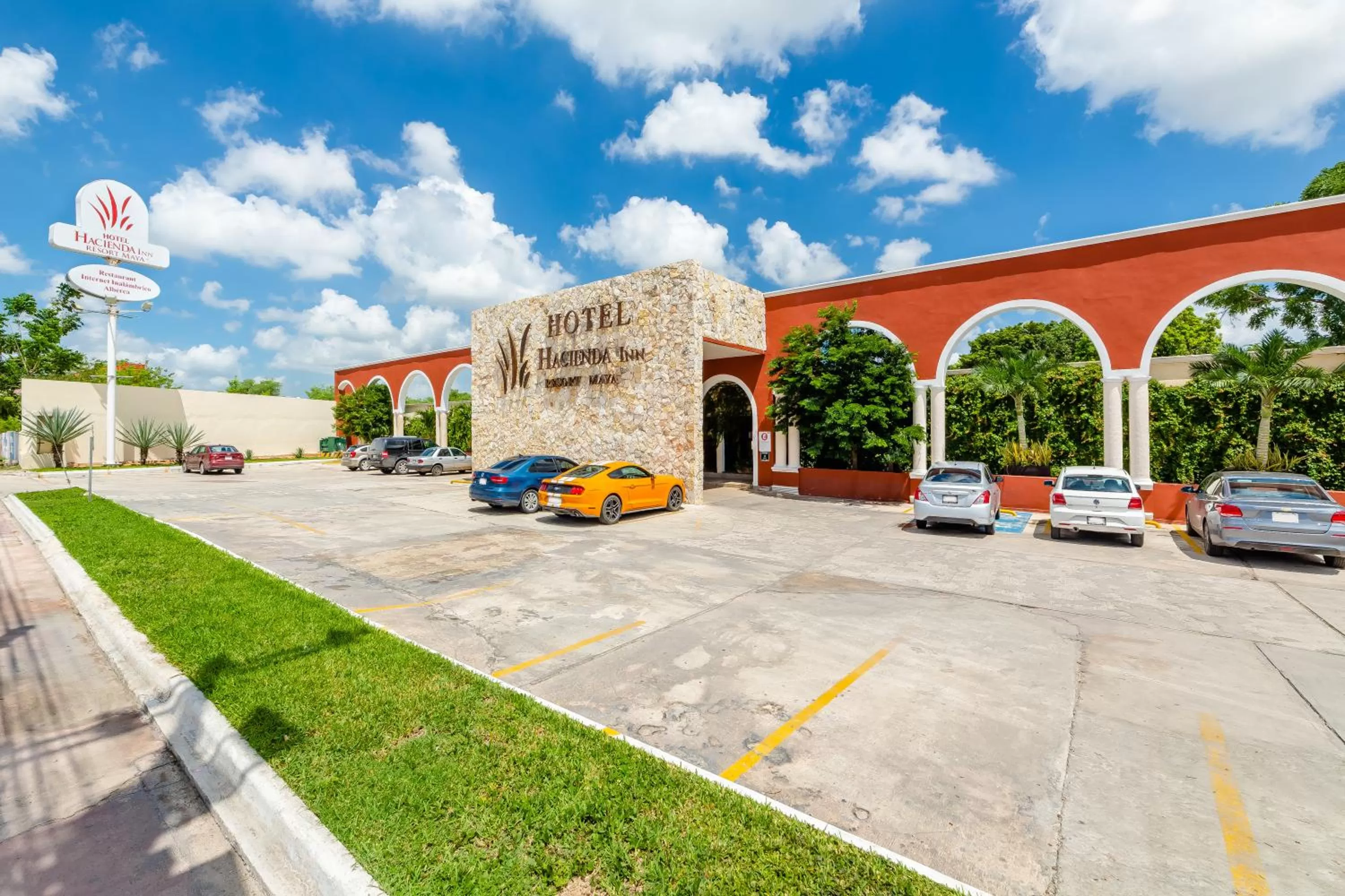 Property building in Hacienda Inn Aeropuerto