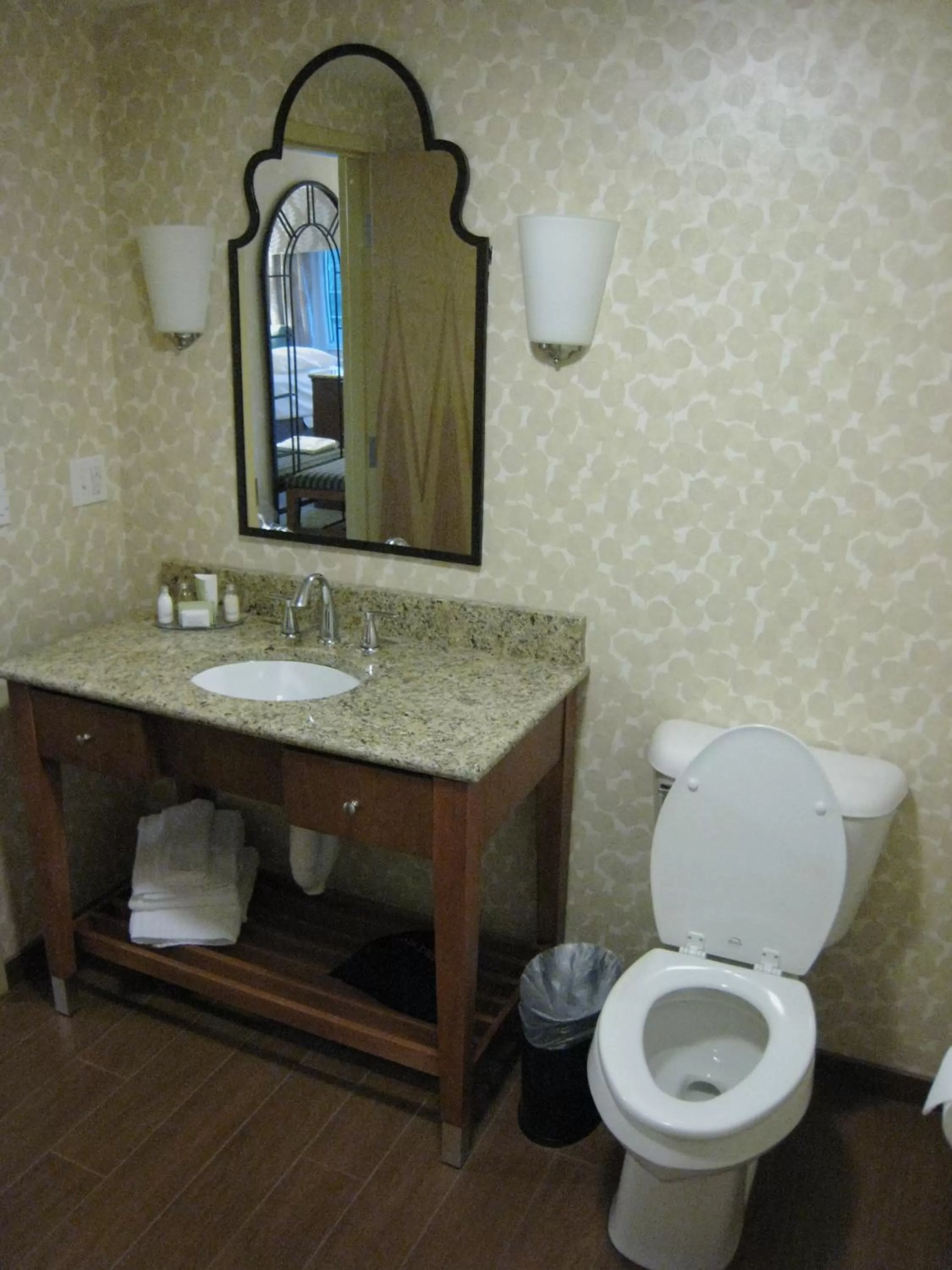Bathroom in Wingate by Wyndham Elkins