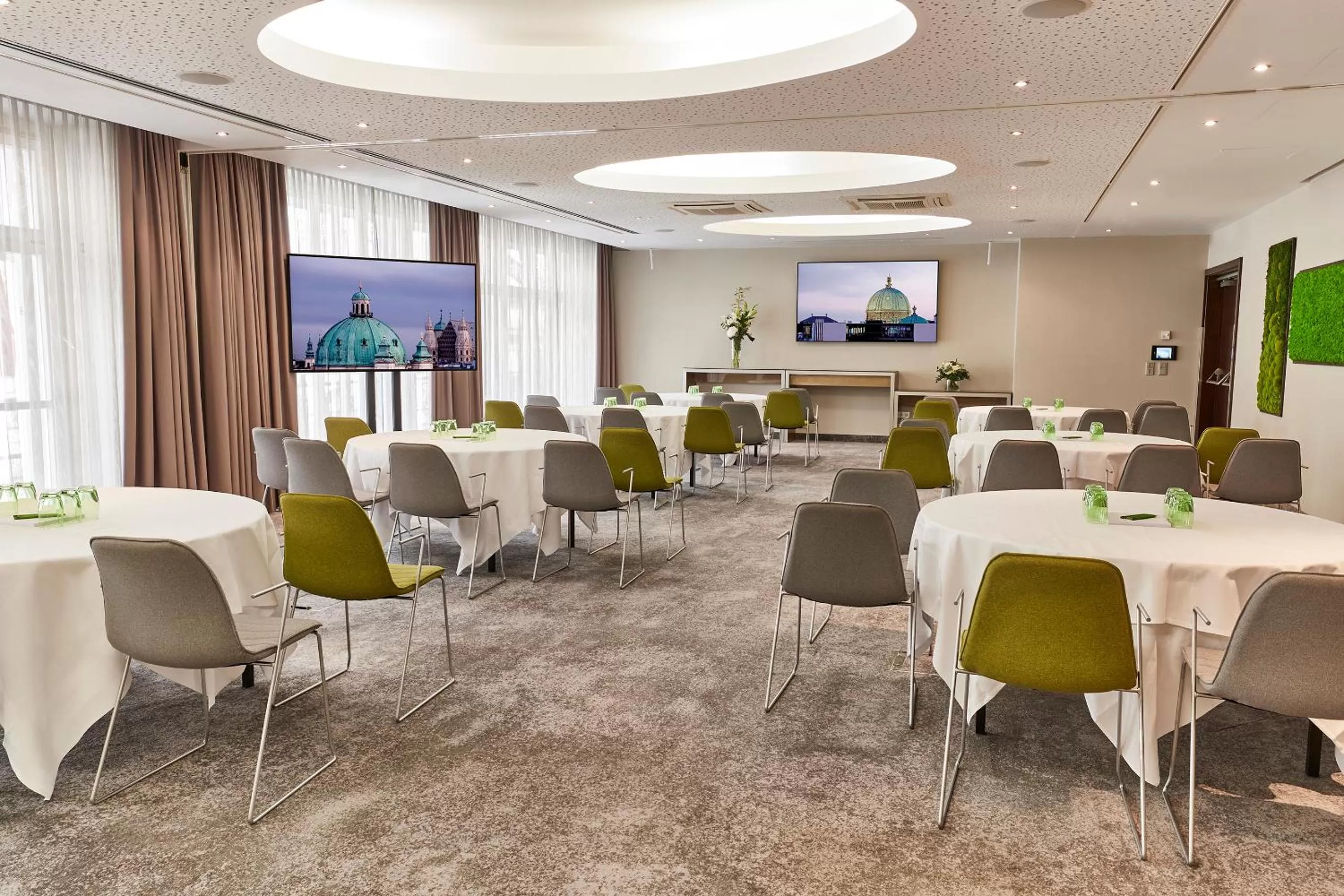 Meeting/conference room in Steigenberger Hotel Herrenhof